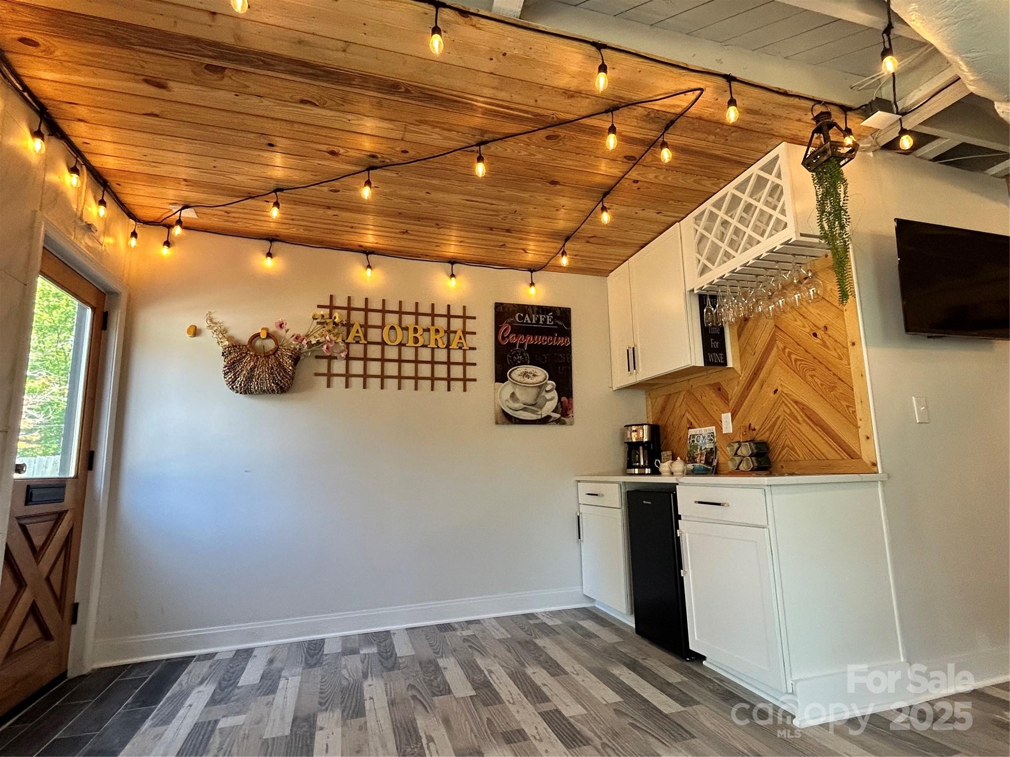 2701 N Old North Sharon Amity Road Property Photo 21