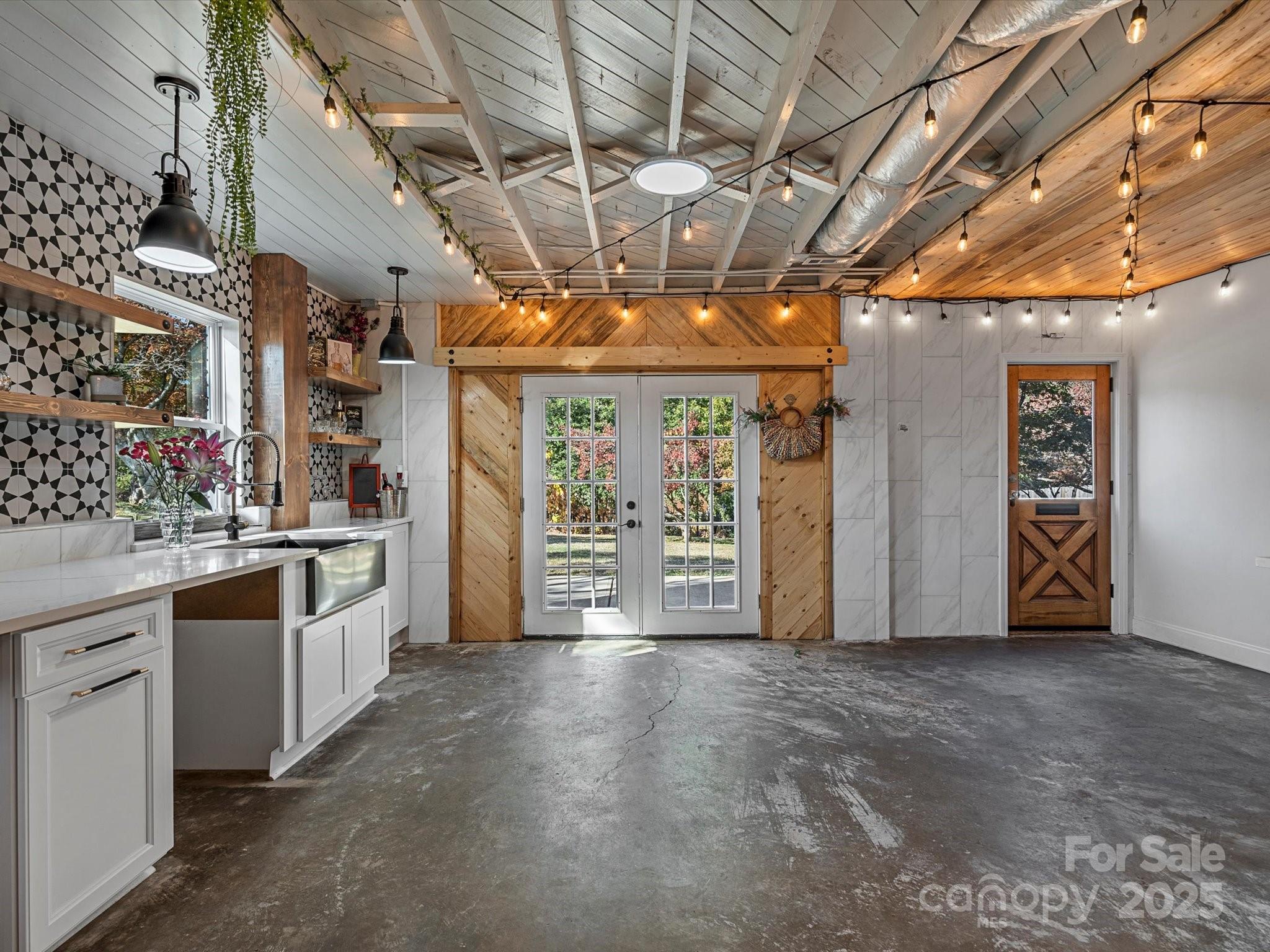 2701 N Old North Sharon Amity Road Property Photo 25