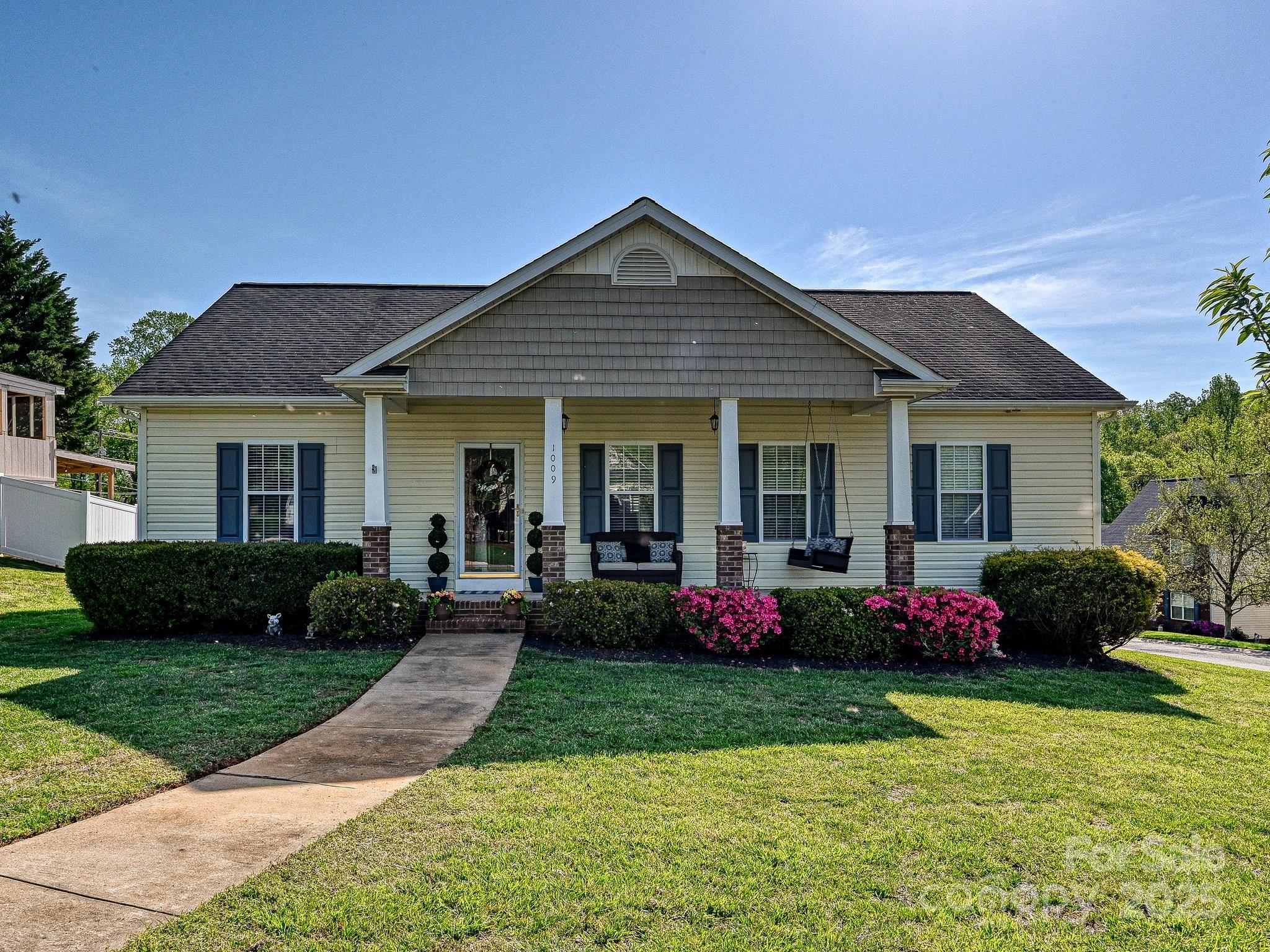 1009 Preston Drive Property Photo