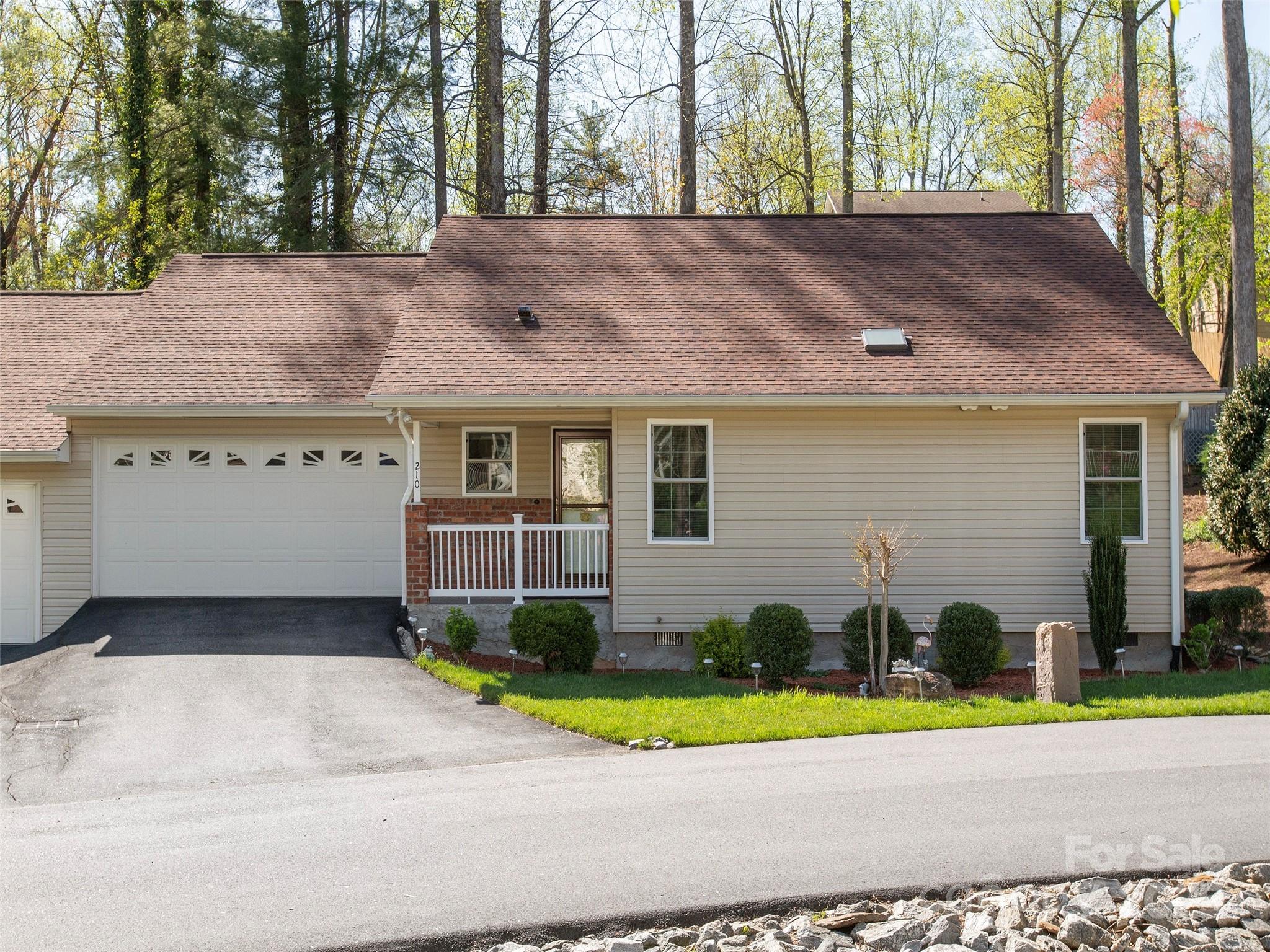 210 Allen Paul Drive Property Photo