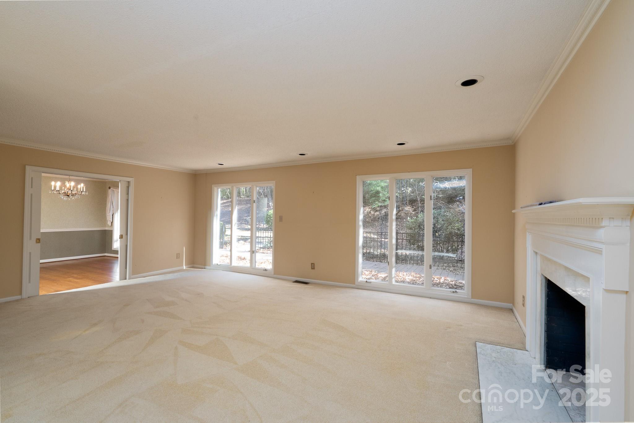 758 Williamsburg Drive Property Photo 15