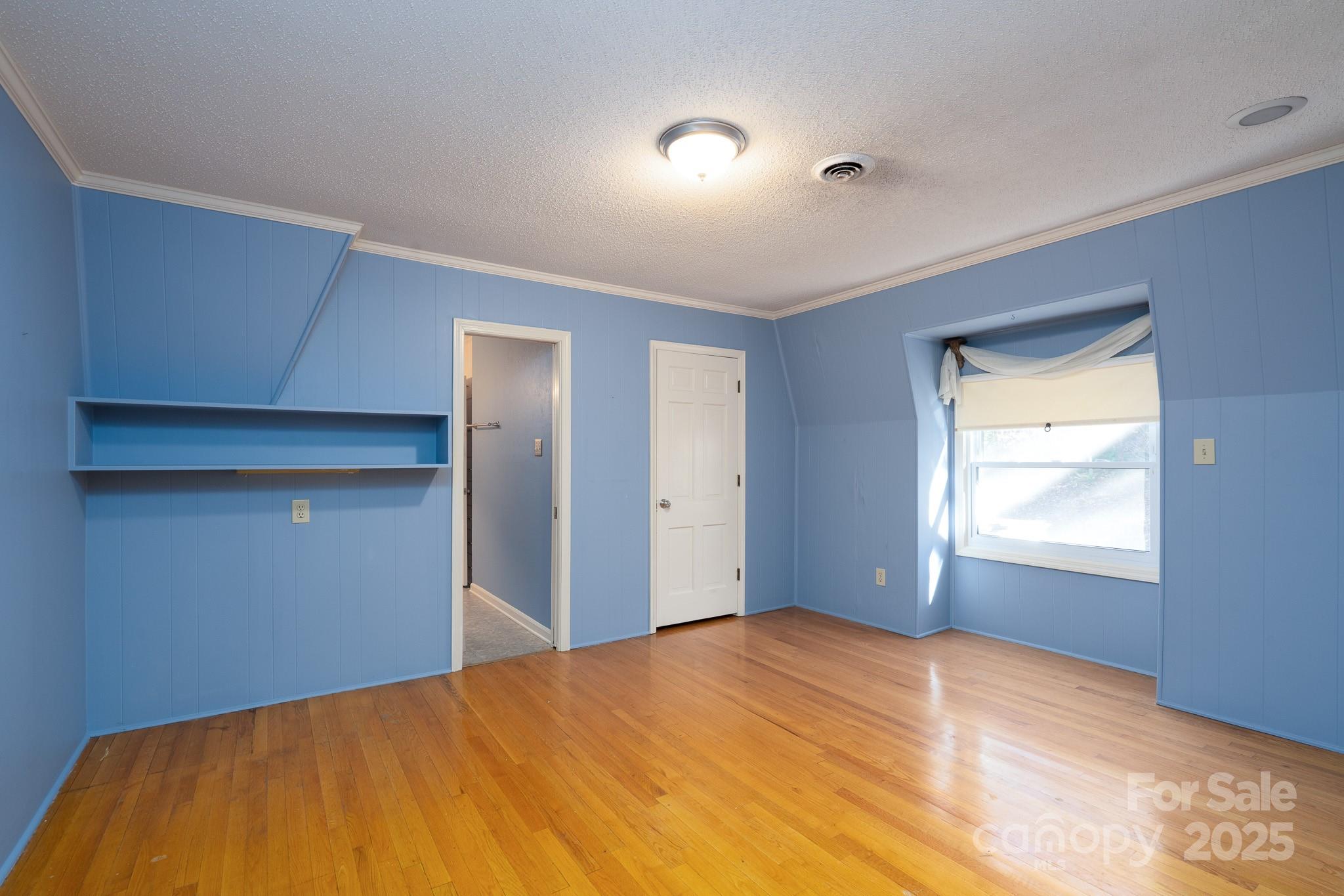 758 Williamsburg Drive Property Photo 23