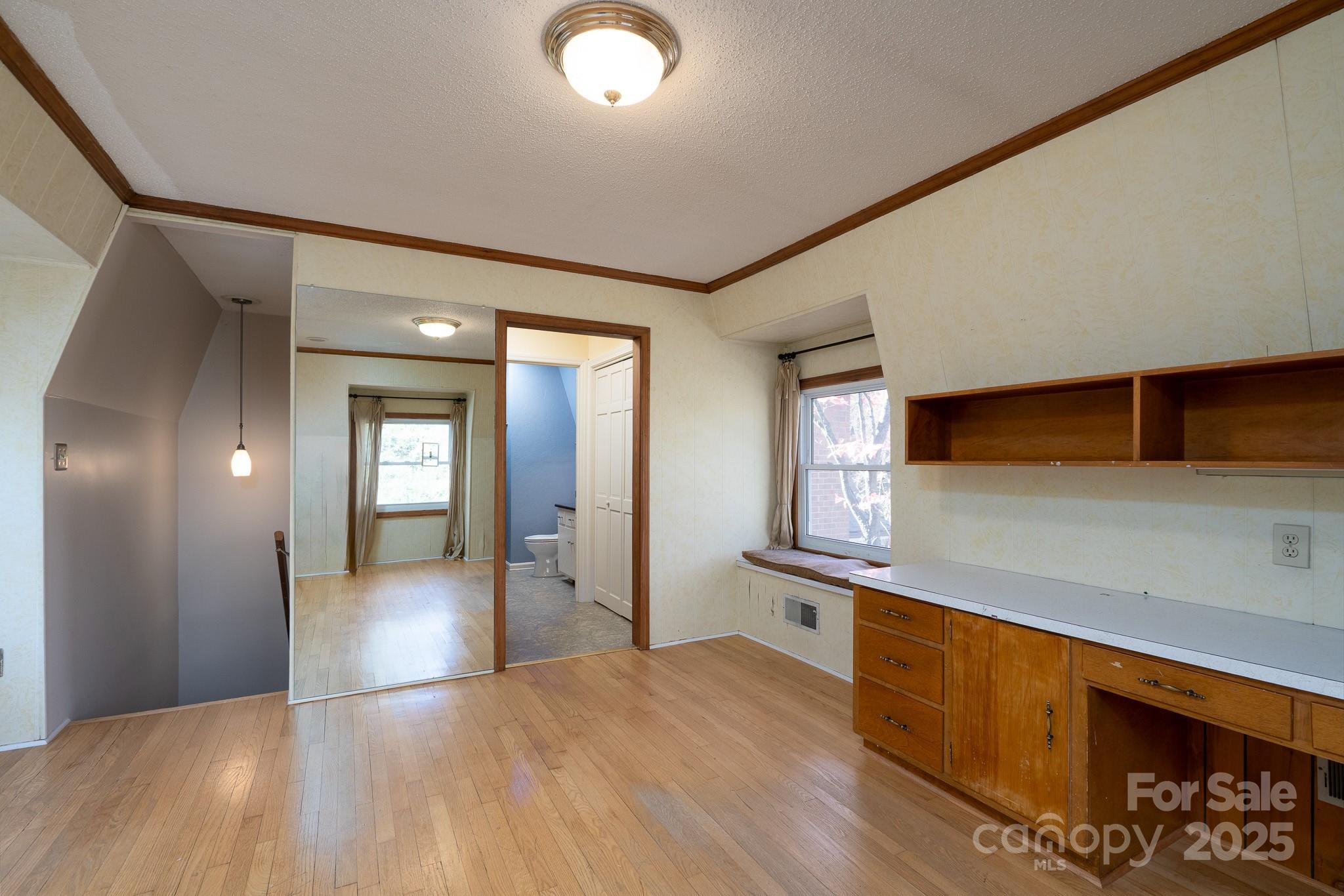 758 Williamsburg Drive Property Photo 28