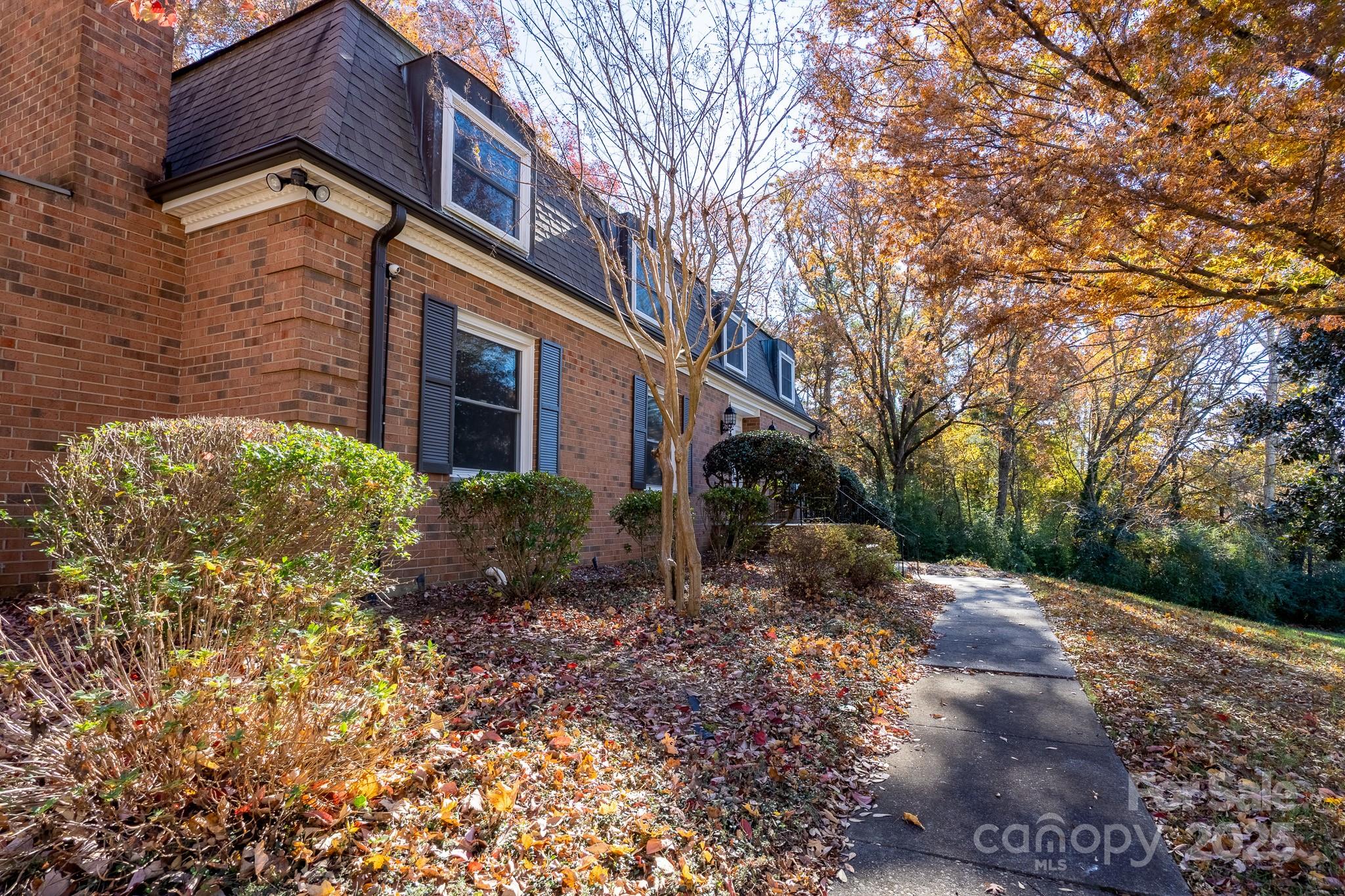 758 Williamsburg Drive Property Photo 41