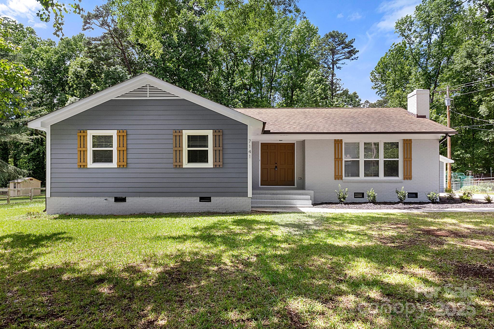 7141 Pitchfork Lane Property Photo