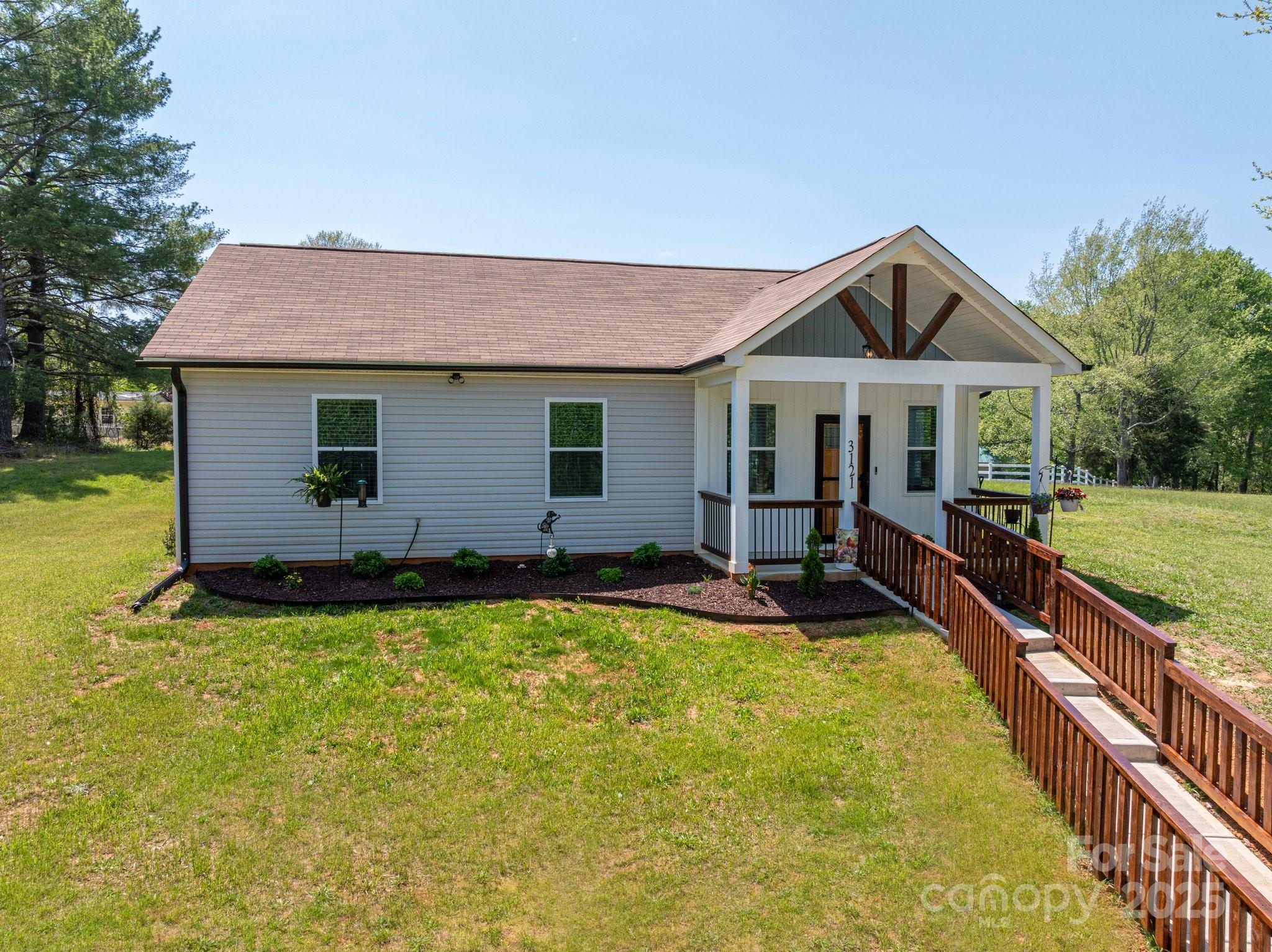 3121 Suffolk Drive Property Photo