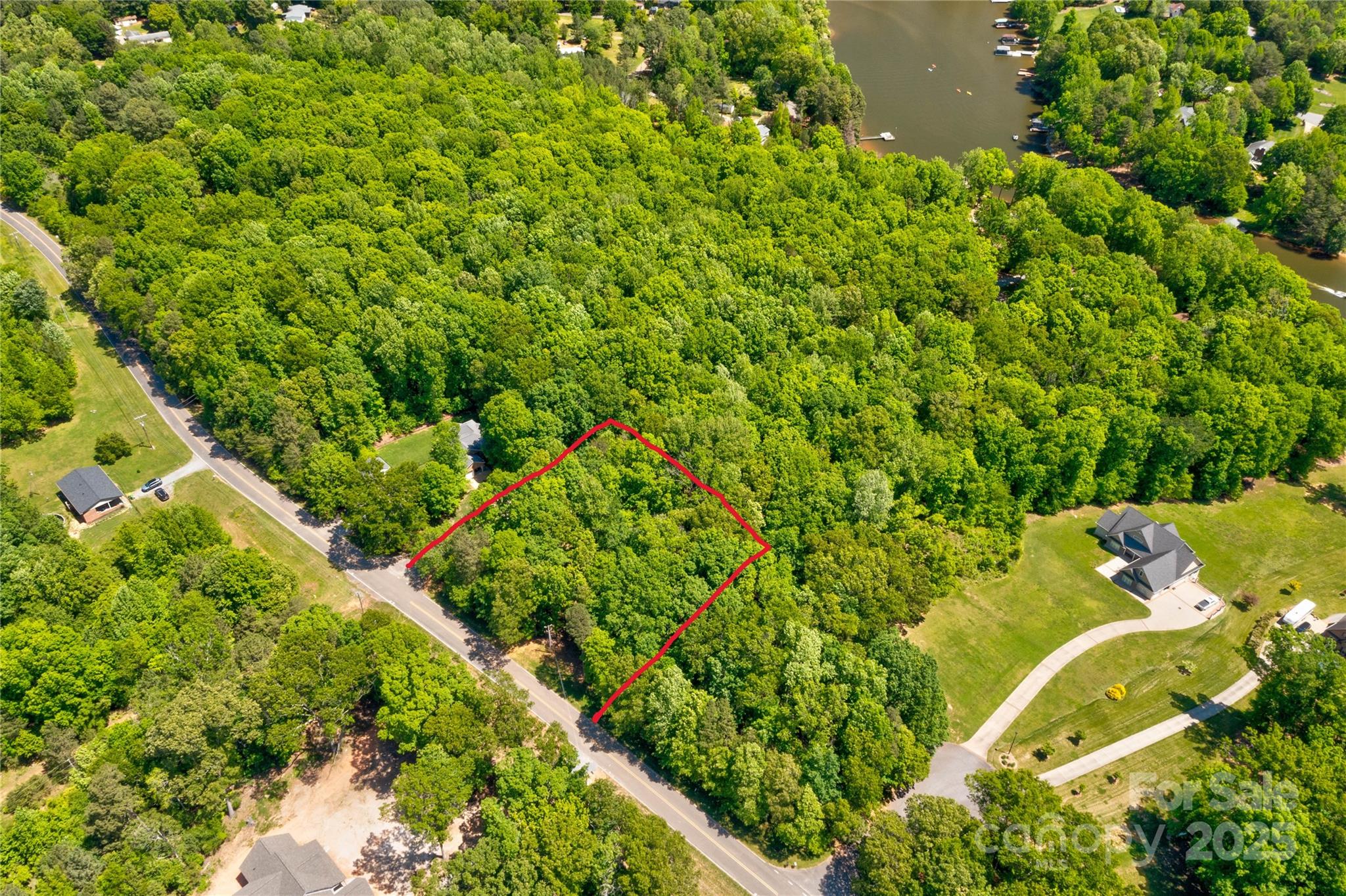 301 Harbor View Drive 9 Property Photo 3