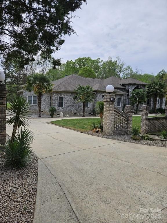 9535 Potter Road Property Photo