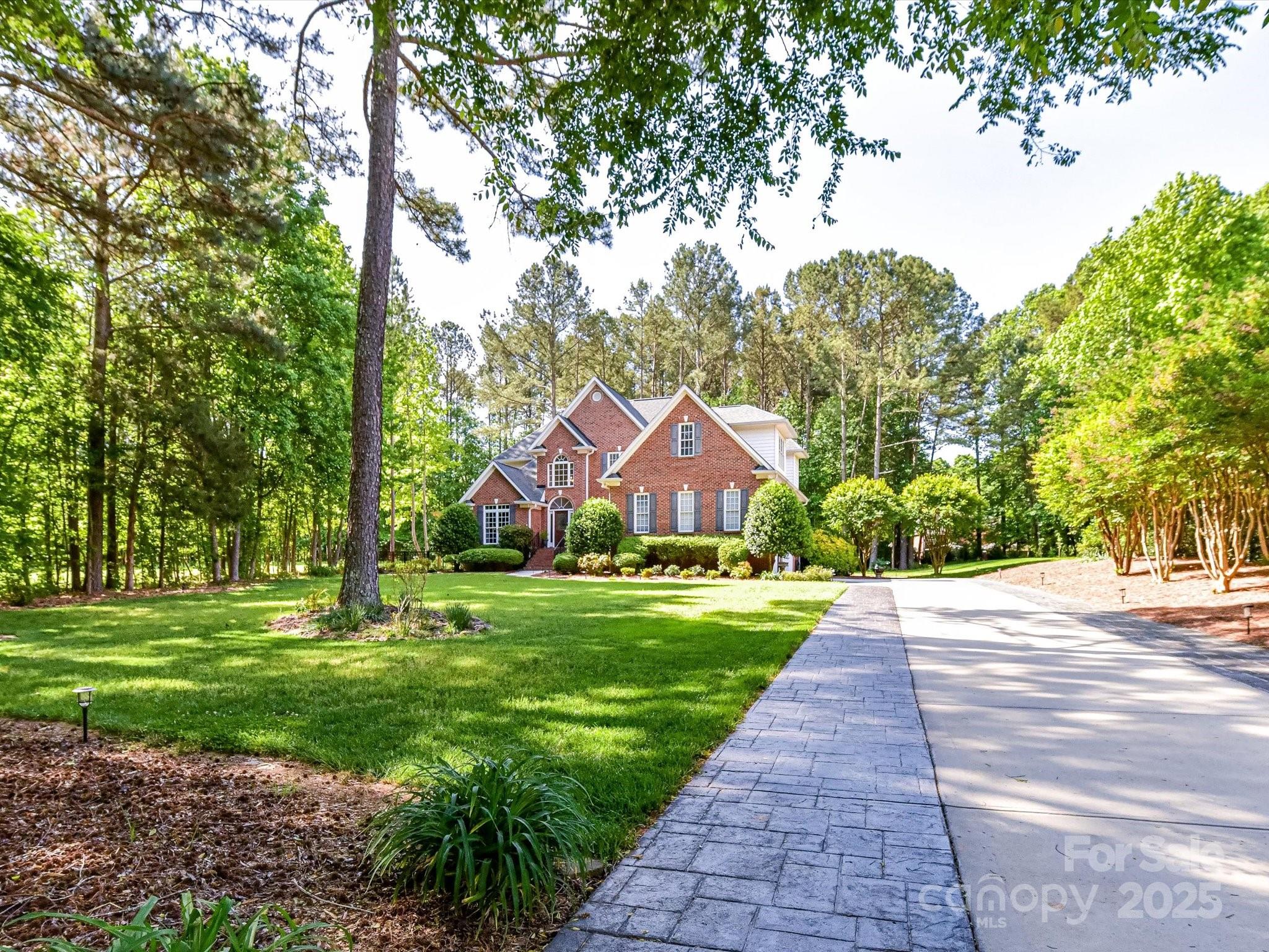 3519 Weddington Oaks Drive Property Photo