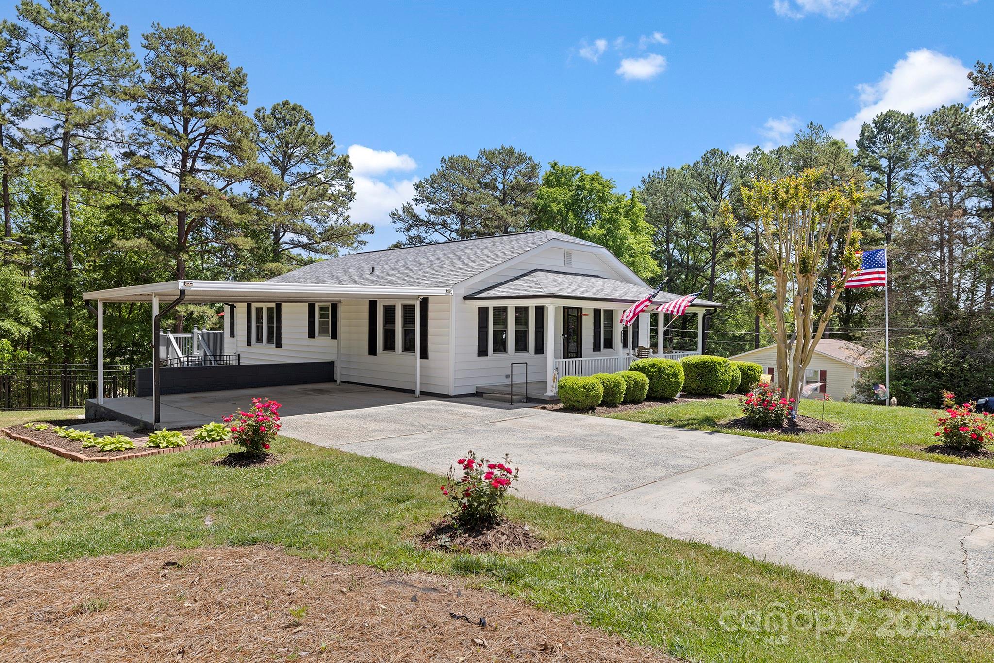 8044 Eagle Street Property Photo