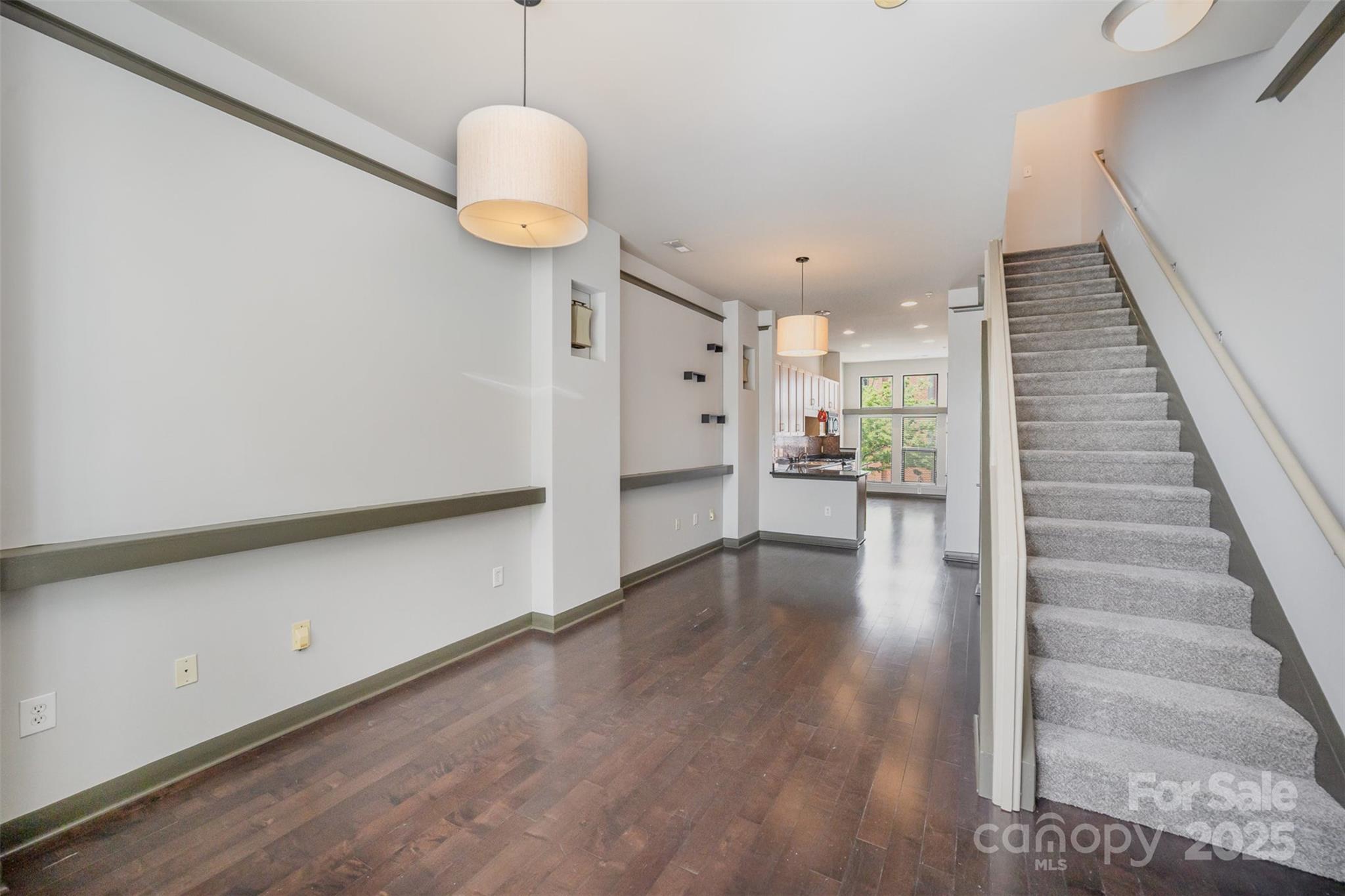562 New Bern Station Court Property Photo 8