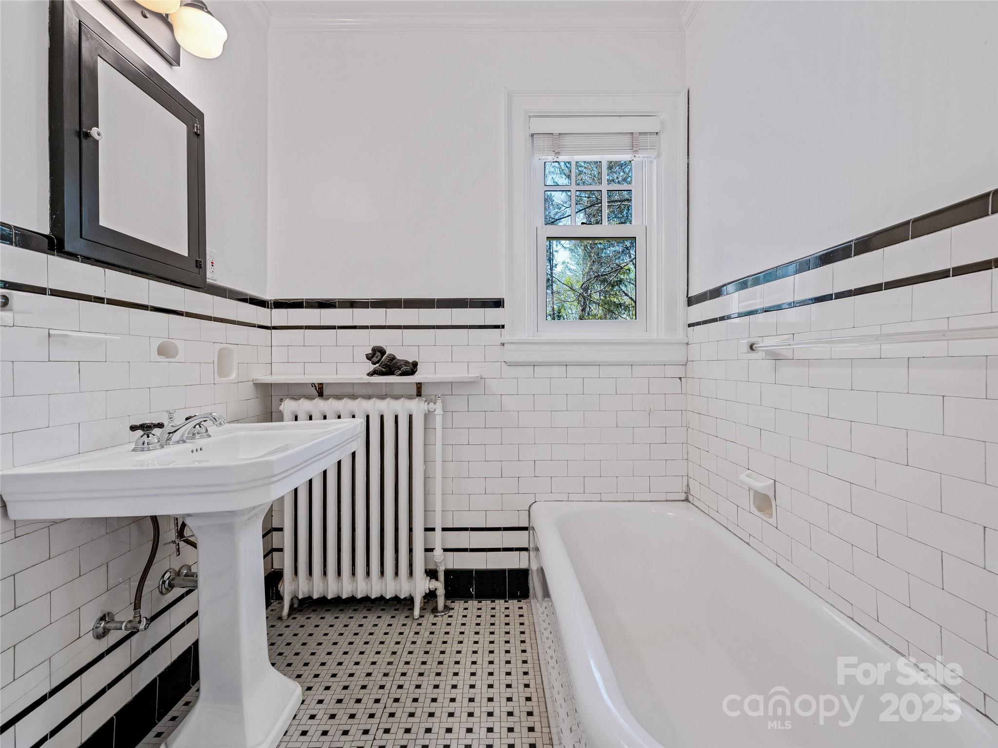 218 Kimberly Avenue Property Photo 12