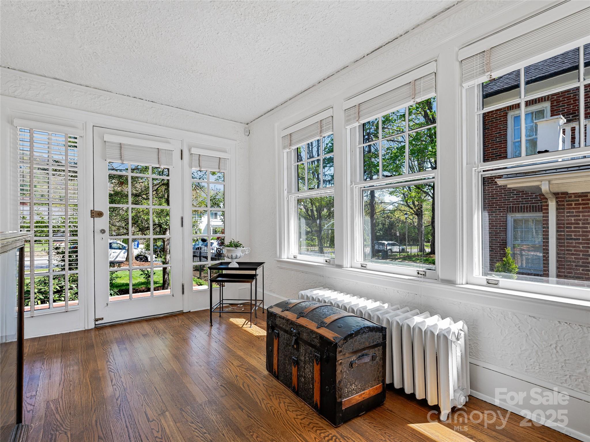 218 Kimberly Avenue Property Photo 16