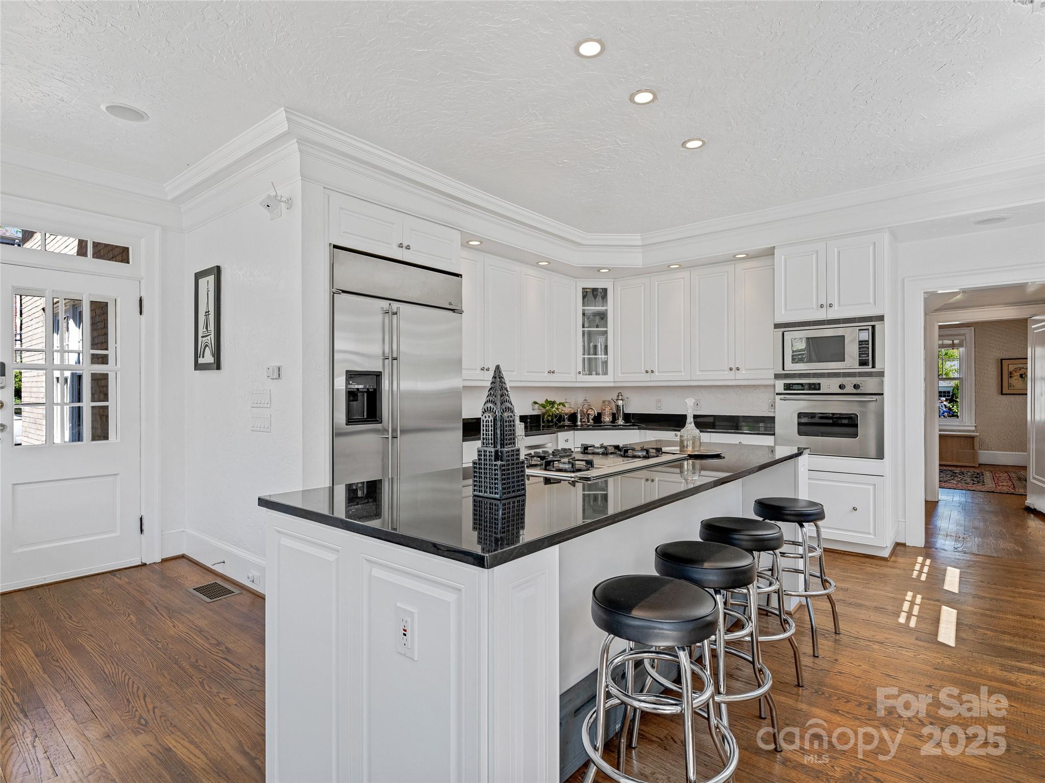 218 Kimberly Avenue Property Photo 20