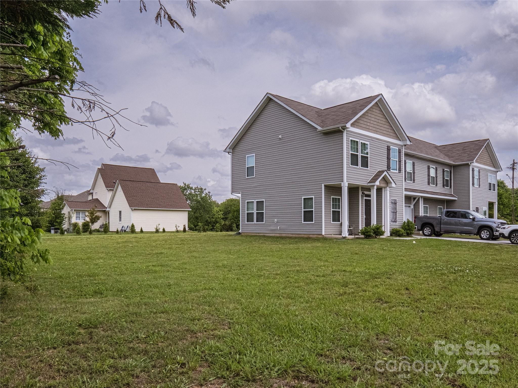 14727 Choate Circle 2 Property Photo 10