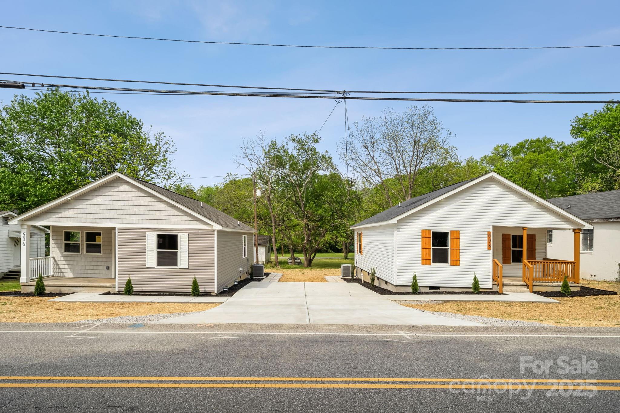 606 & 608 Hampton Road Property Photo
