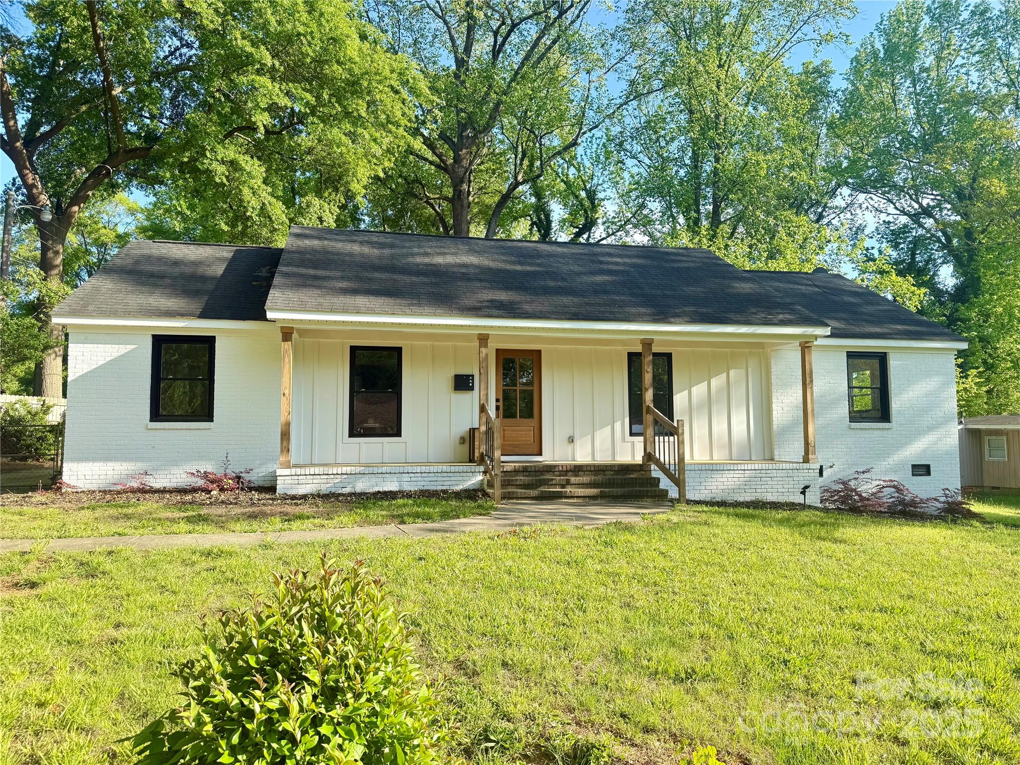 3317 Sargeant Drive Property Photo 1