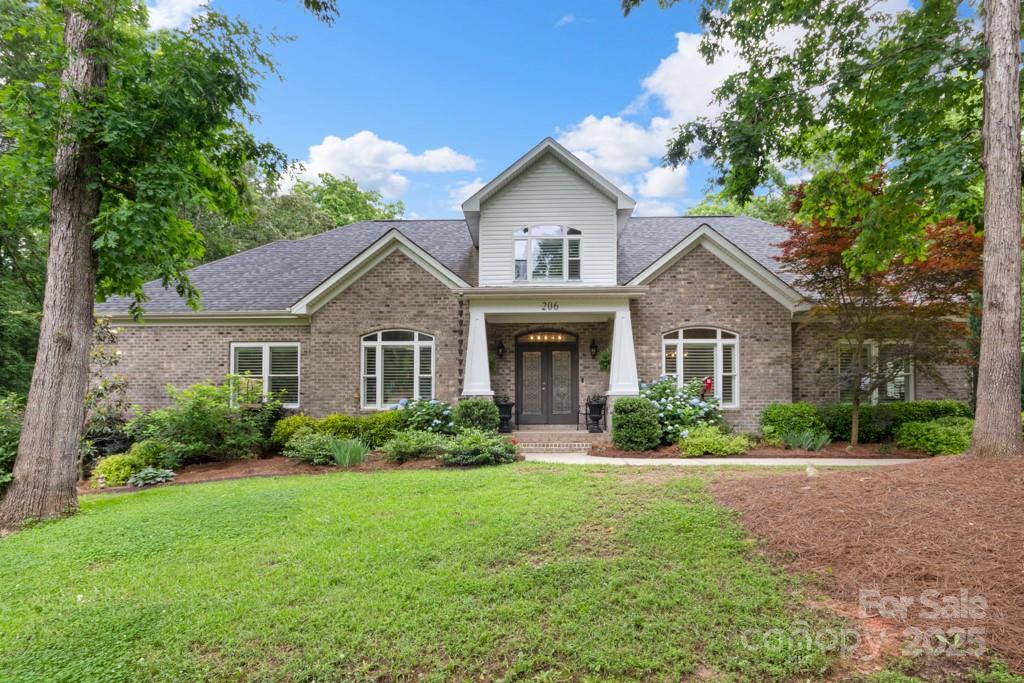 206 Oxford Place Drive Property Photo