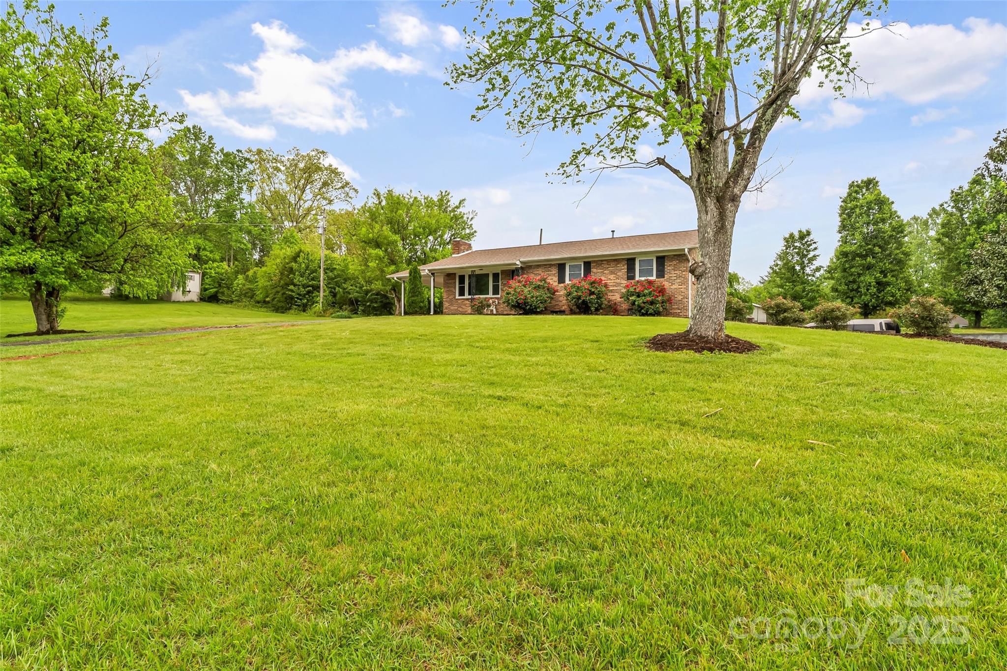 2333 Harmony Grove Road Property Photo