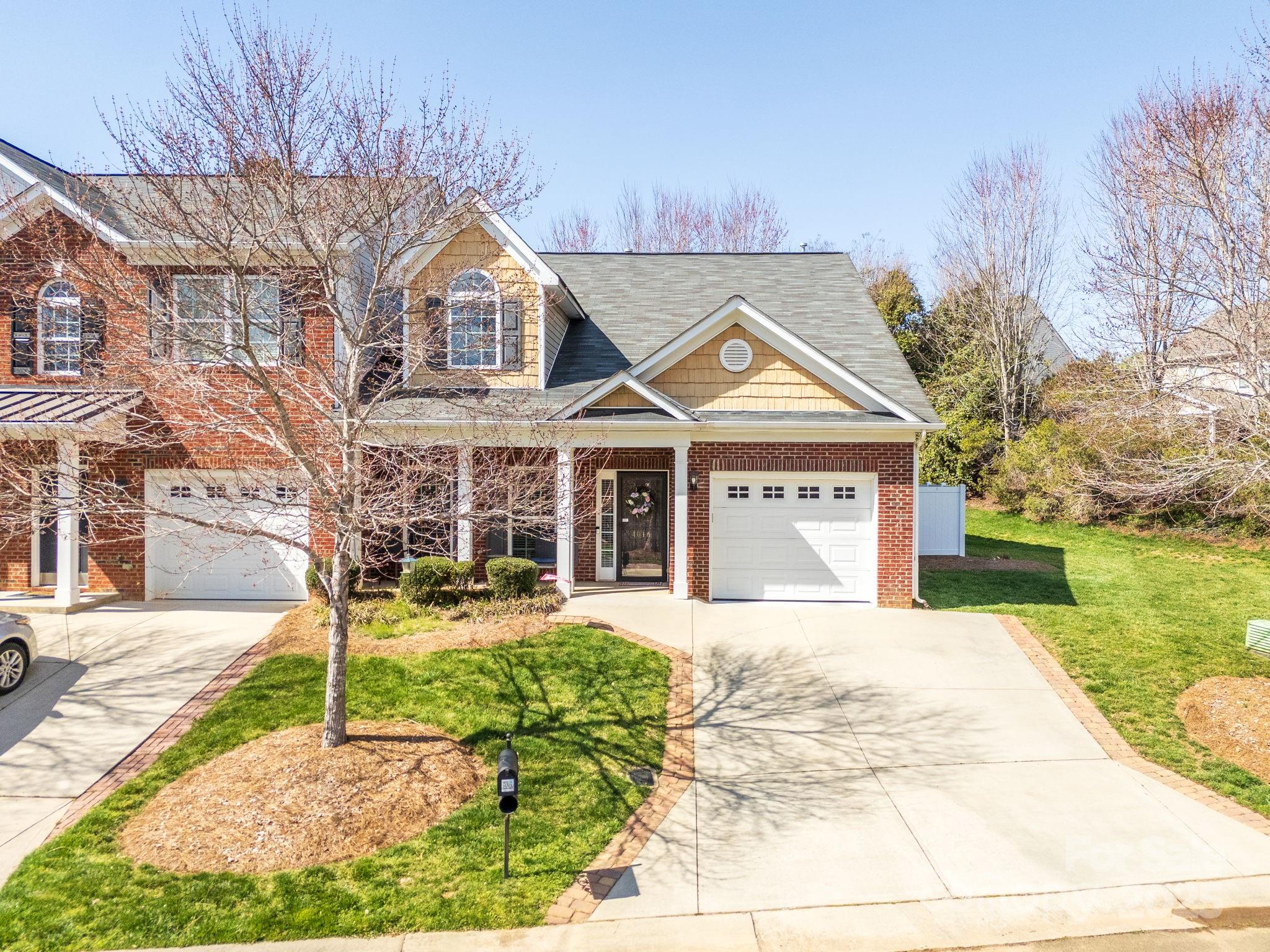 4015 Broadview Lane Property Photo 5