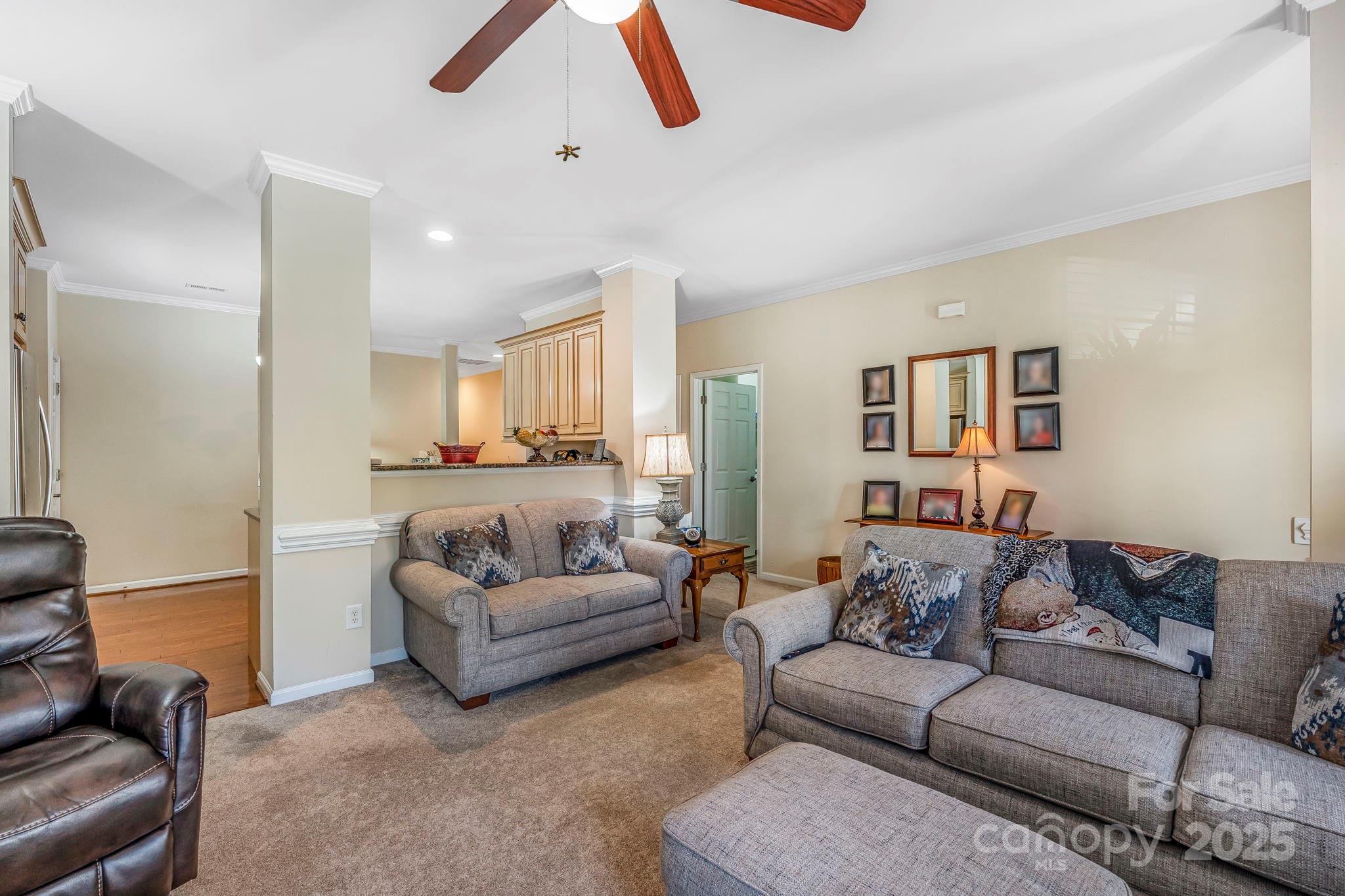 4015 Broadview Lane Property Photo 9