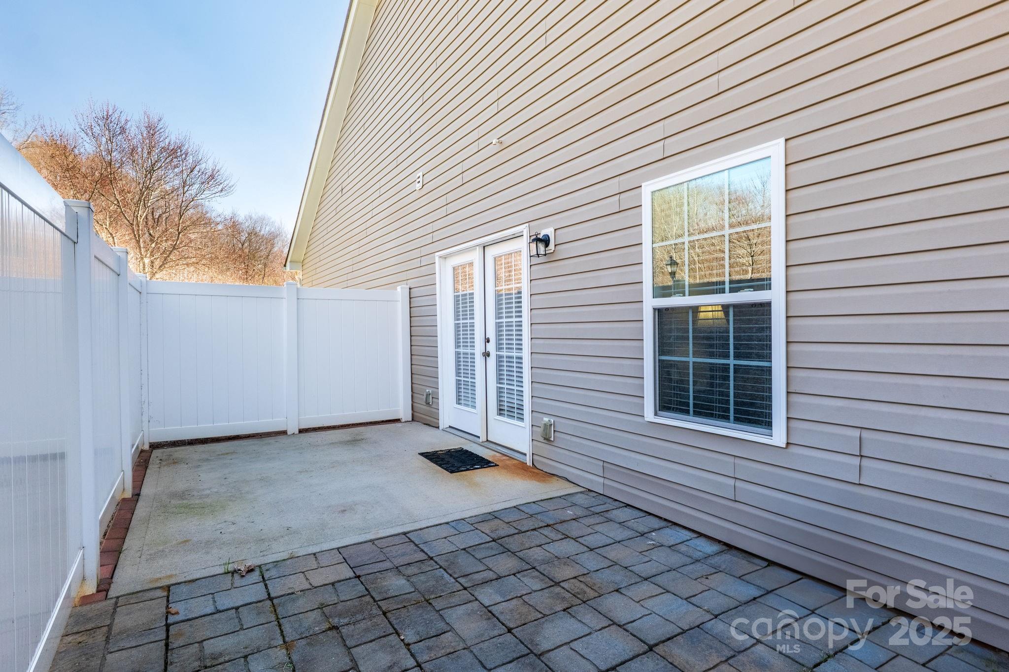 4015 Broadview Lane Property Photo 29