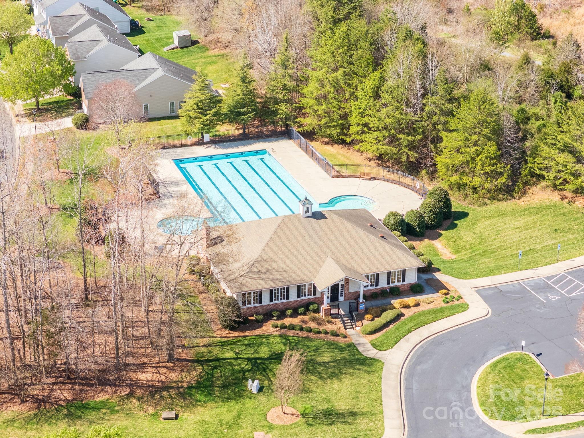 4015 Broadview Lane Property Photo 32