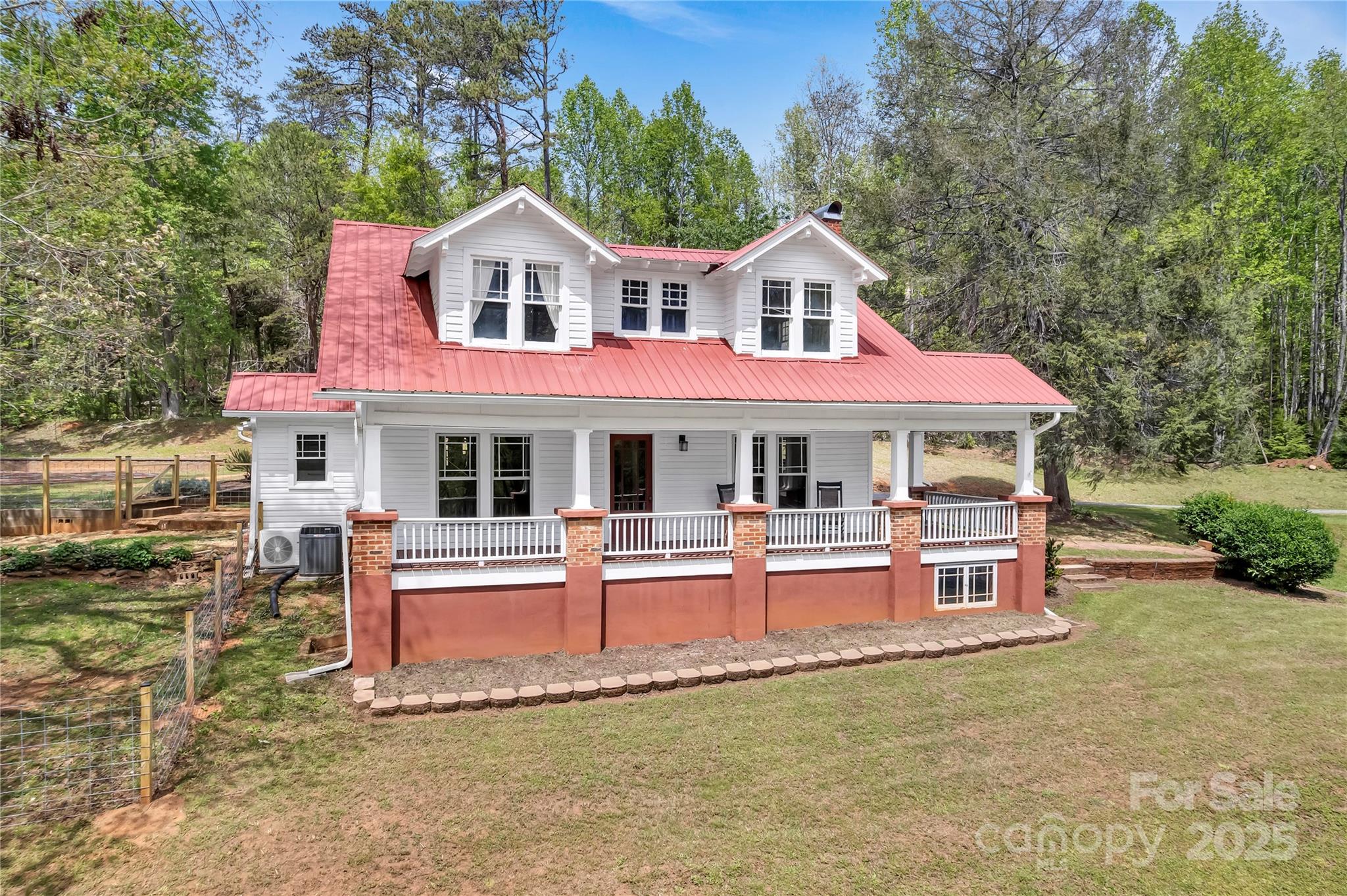 516 Maple Creek Road Property Photo