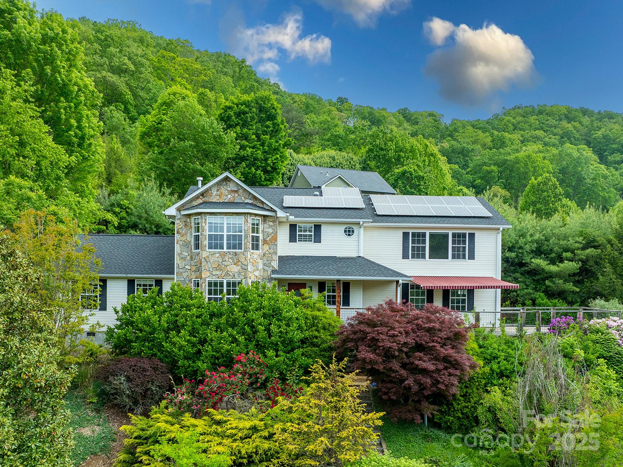 106 Thistle Tree Way Property Photo 1