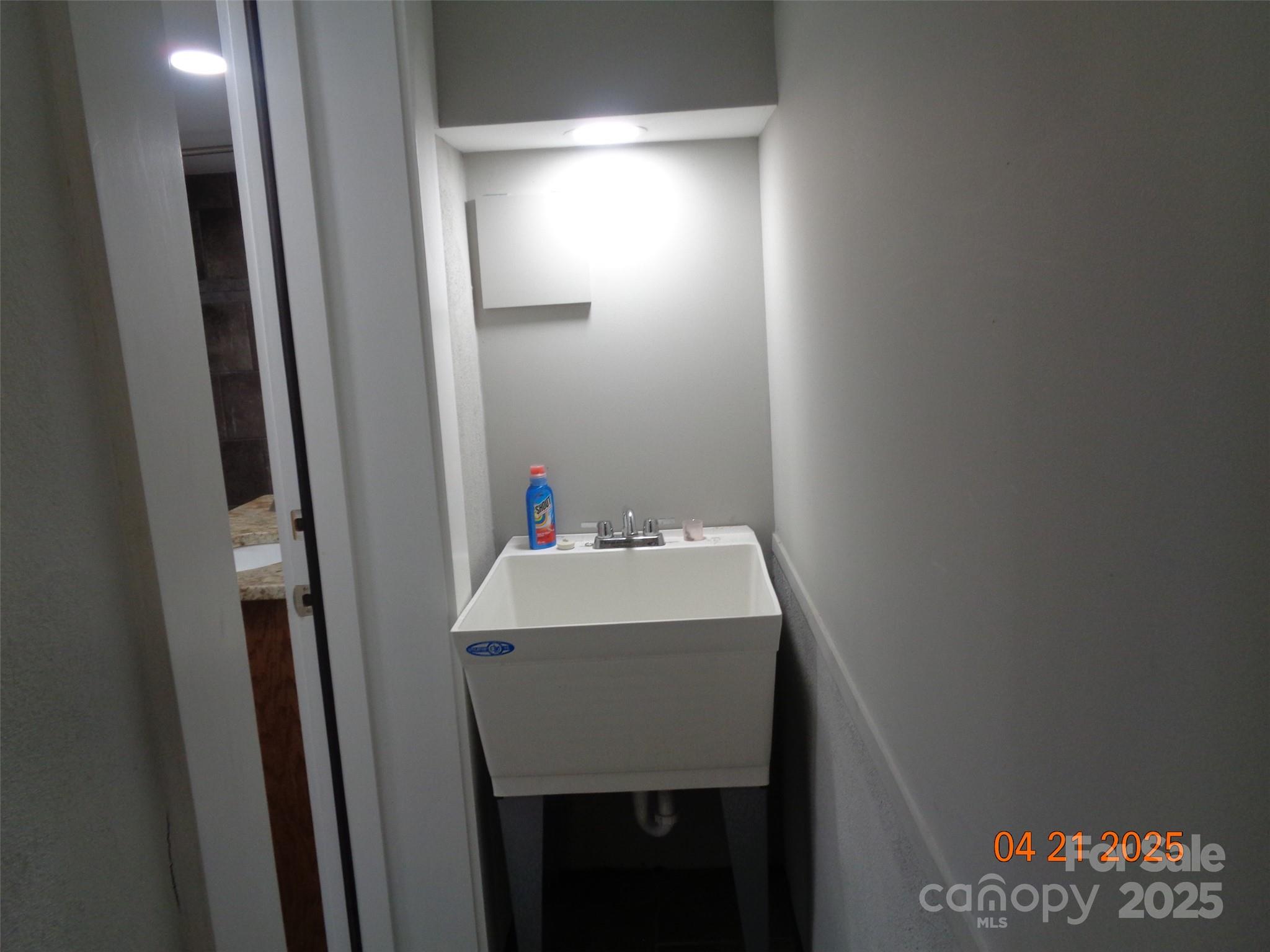 53 Forest Avenue Property Photo 28