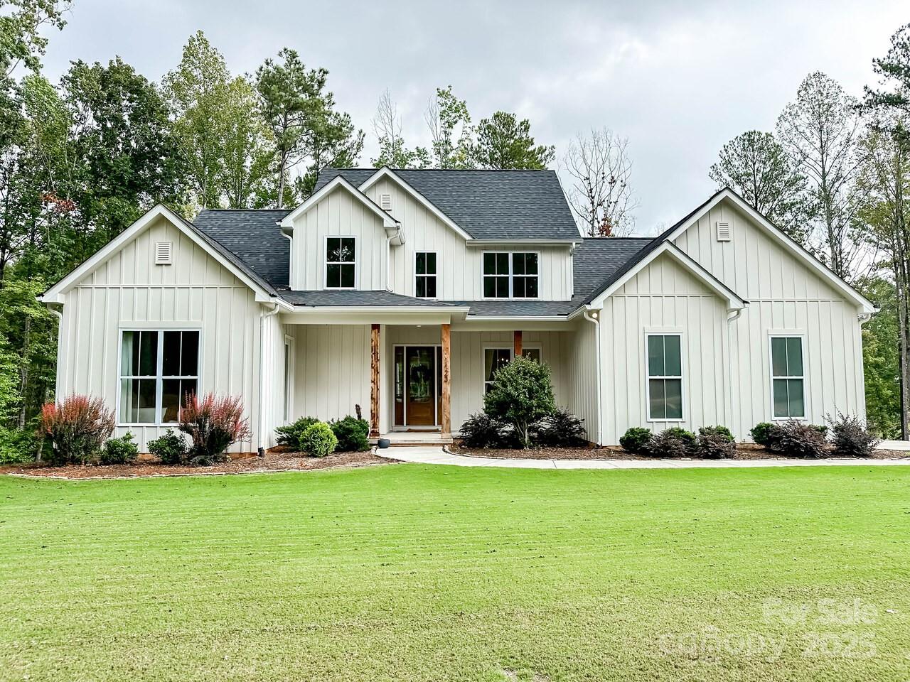 1123 Fern Hill Road Property Photo