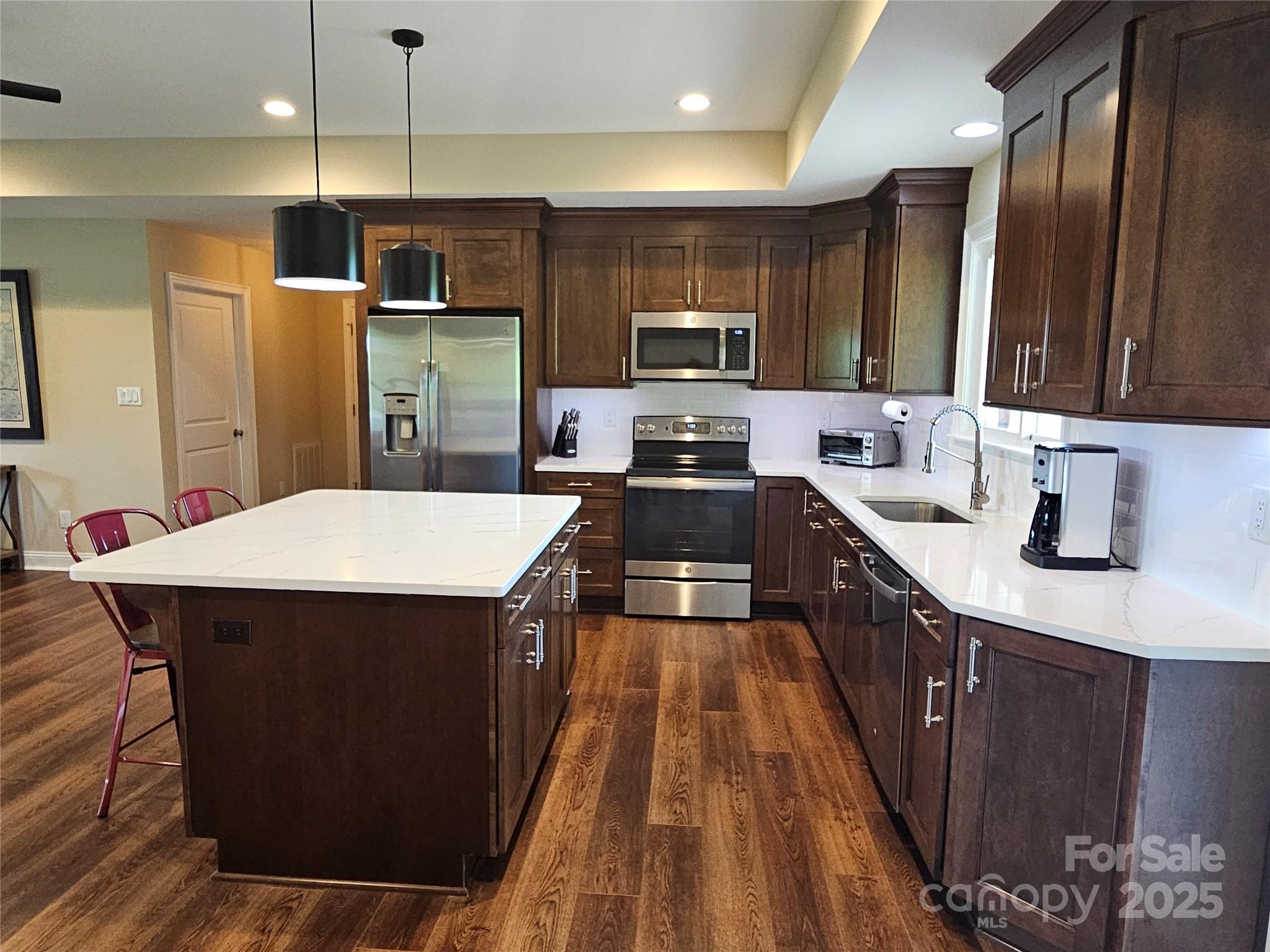 485 Hilltop Road Property Photo 15