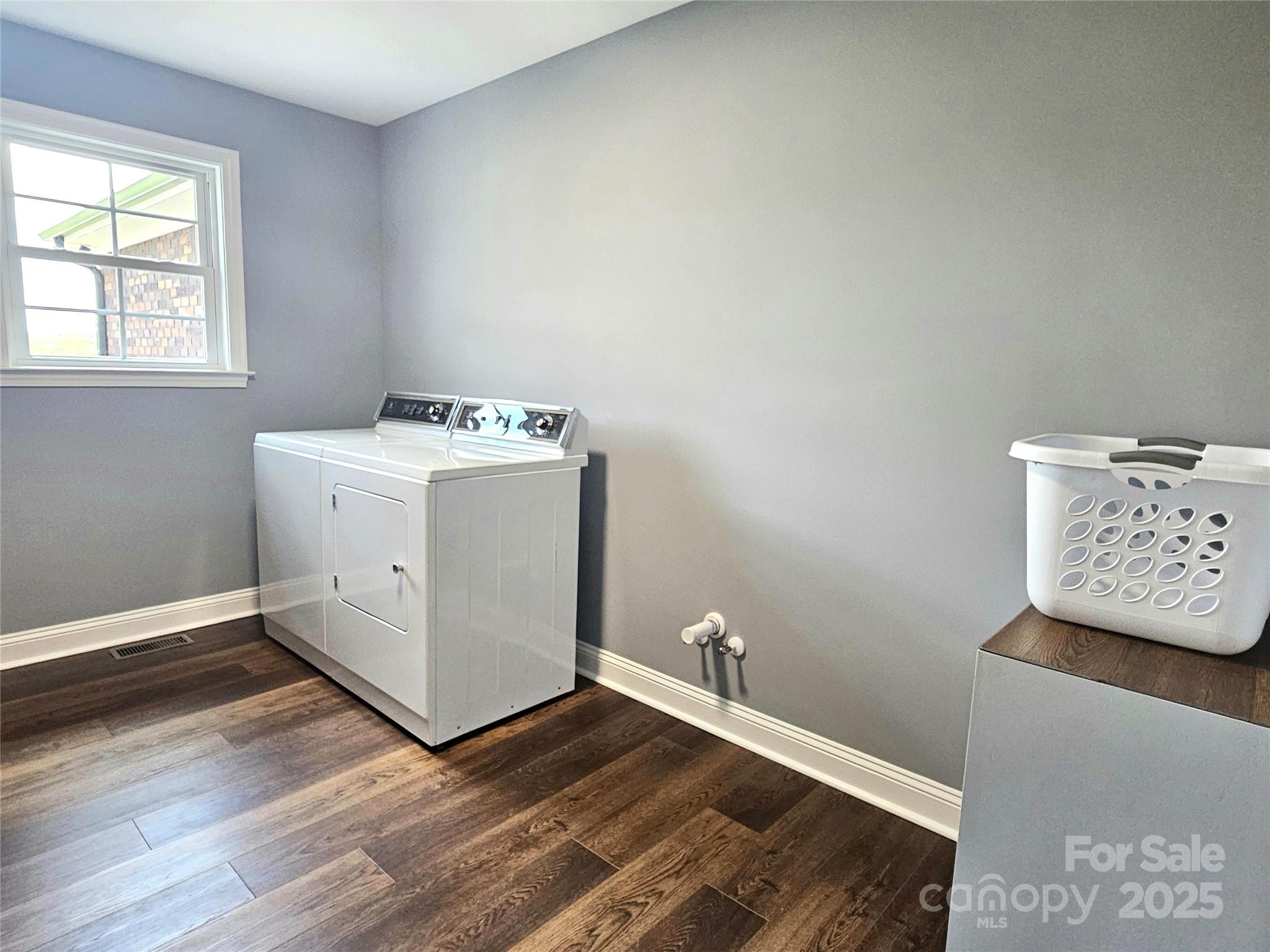 485 Hilltop Road Property Photo 25