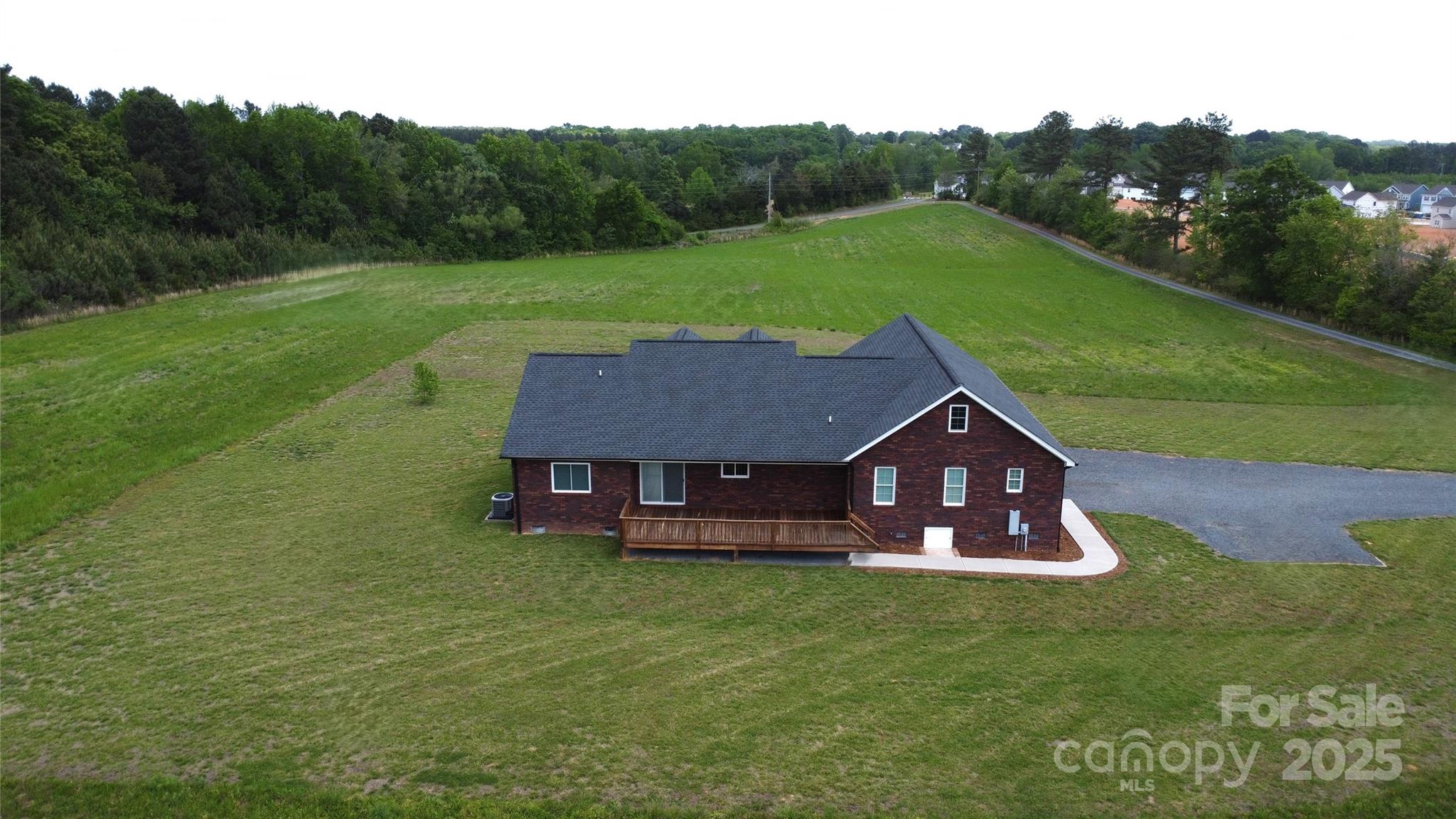 485 Hilltop Road Property Photo 30