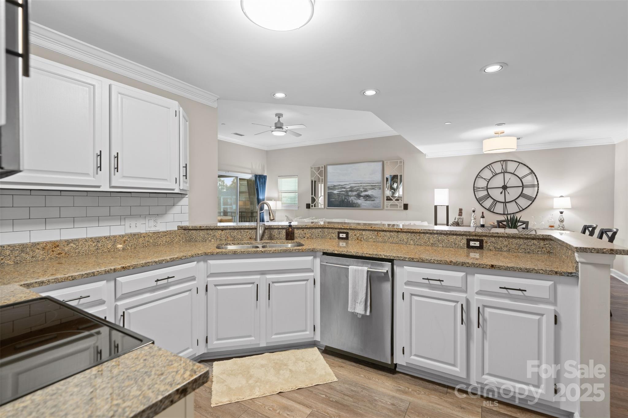 17810 Half Moon Lane L Property Photo 10