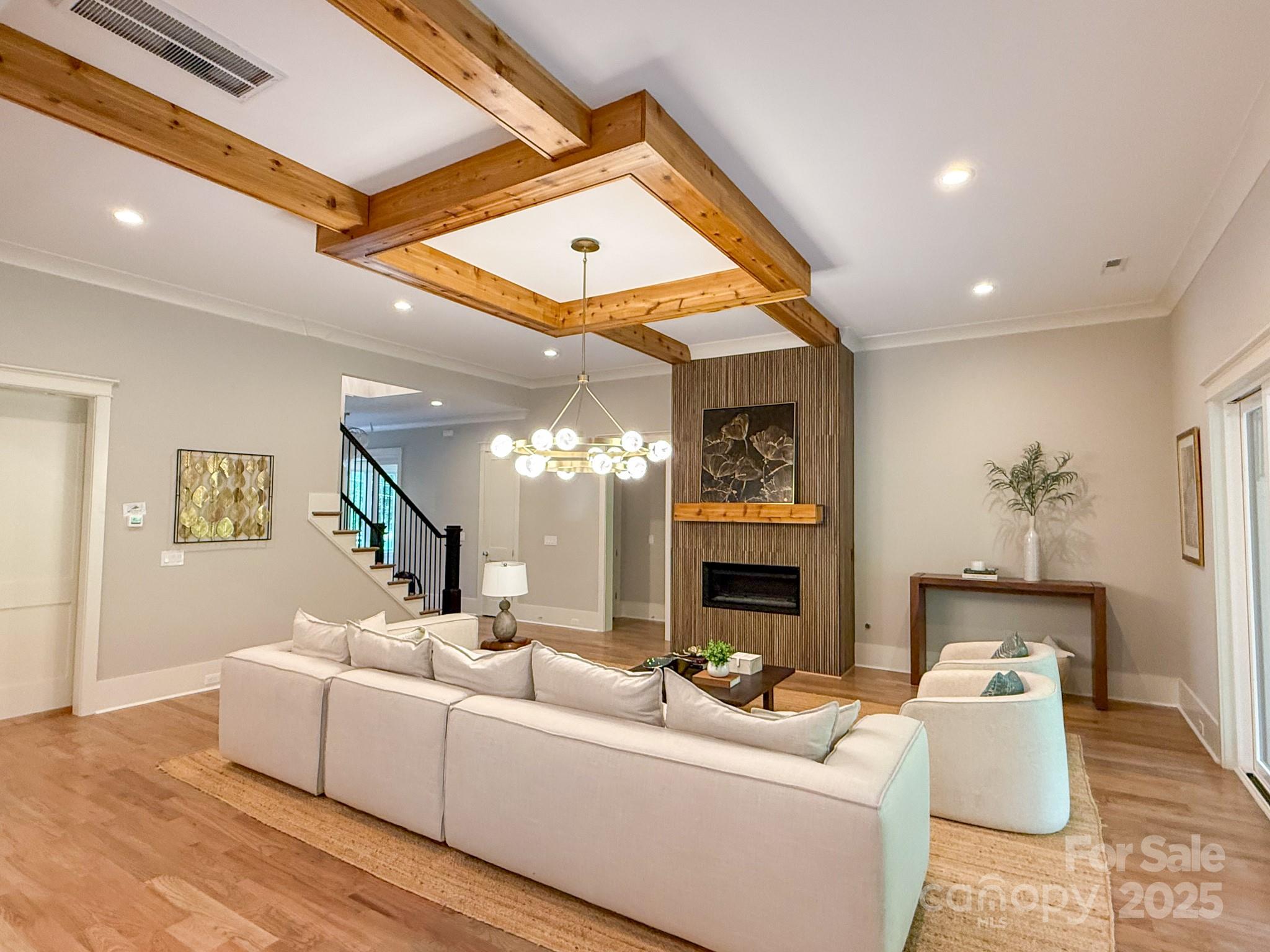 724 Ideal Way Property Photo 6