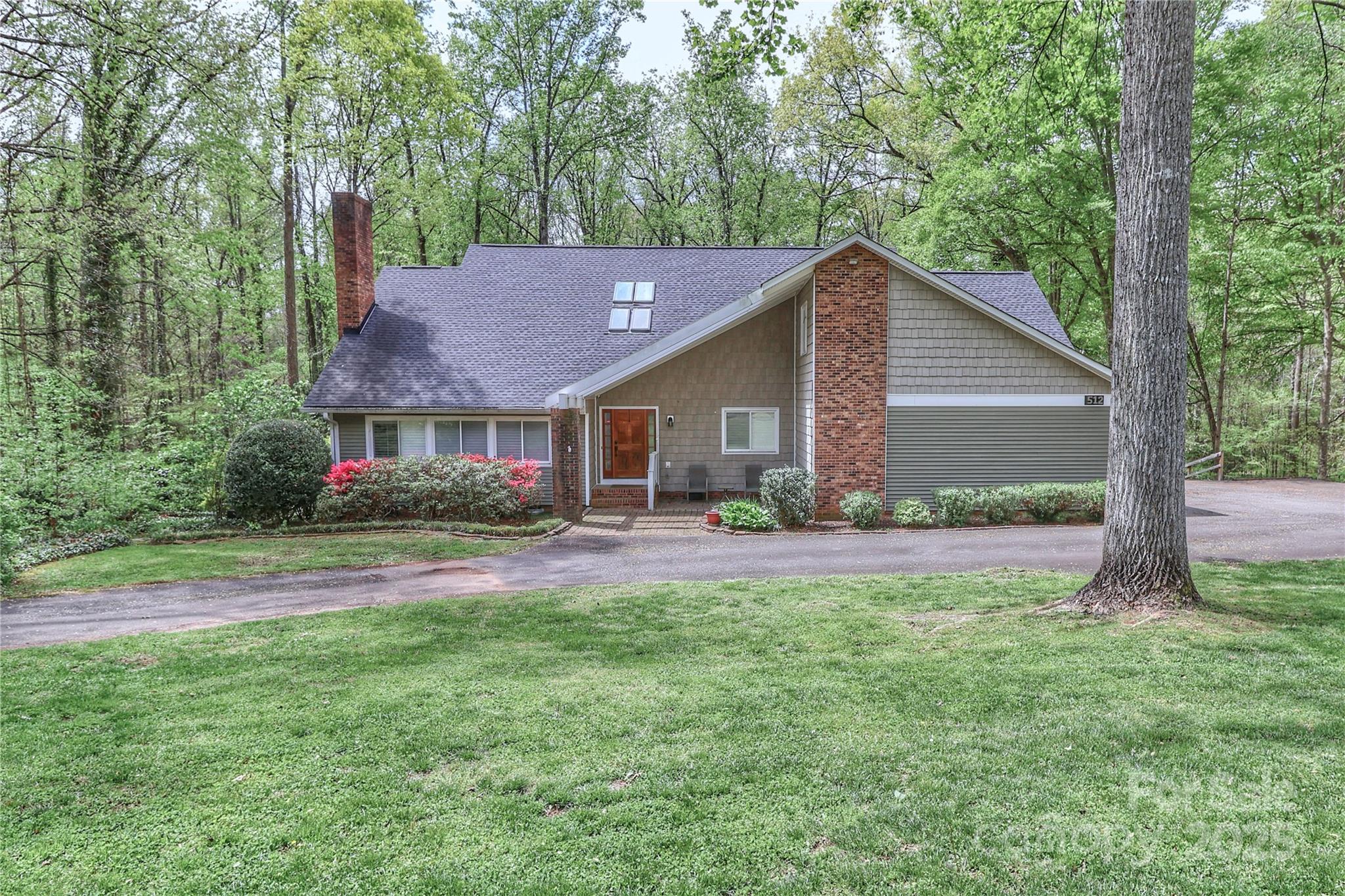 512 Saint Cloud Drive Property Photo