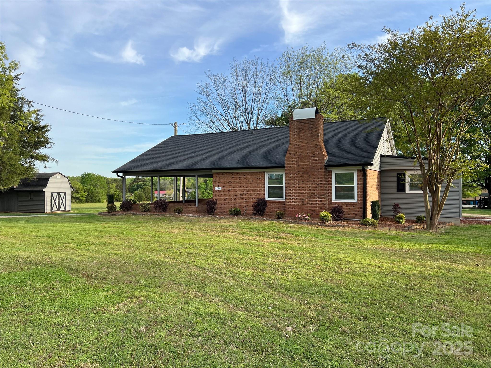 2787 Tyro Road Property Photo