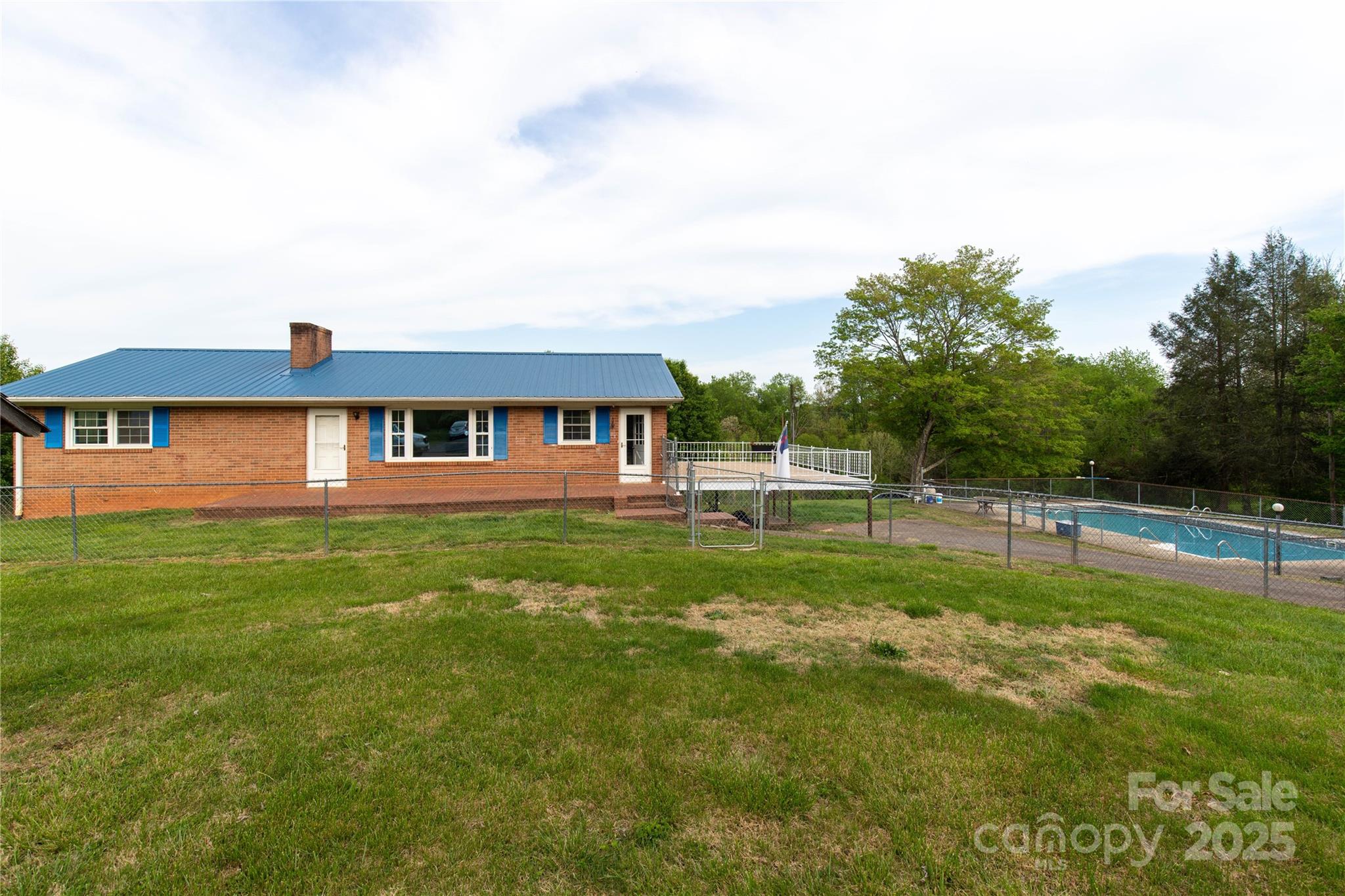 4024 Kenwood Drive Property Photo