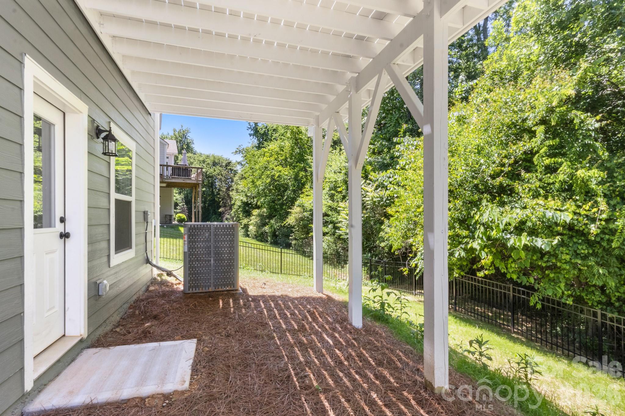 3040 Woodlands Creek Drive Property Photo 45