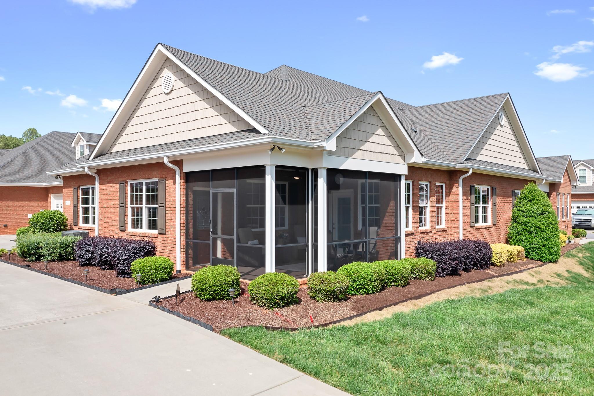 2334 Sylvia Court Property Photo