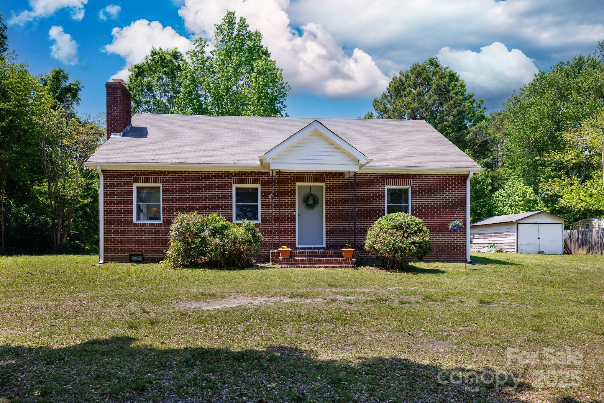 311 Airport Road Property Photo