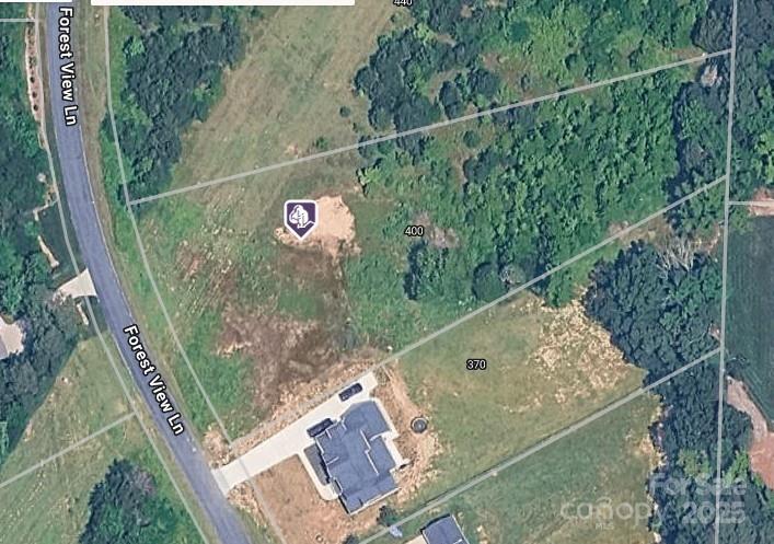 400 Forest View Drive Property Photo 7