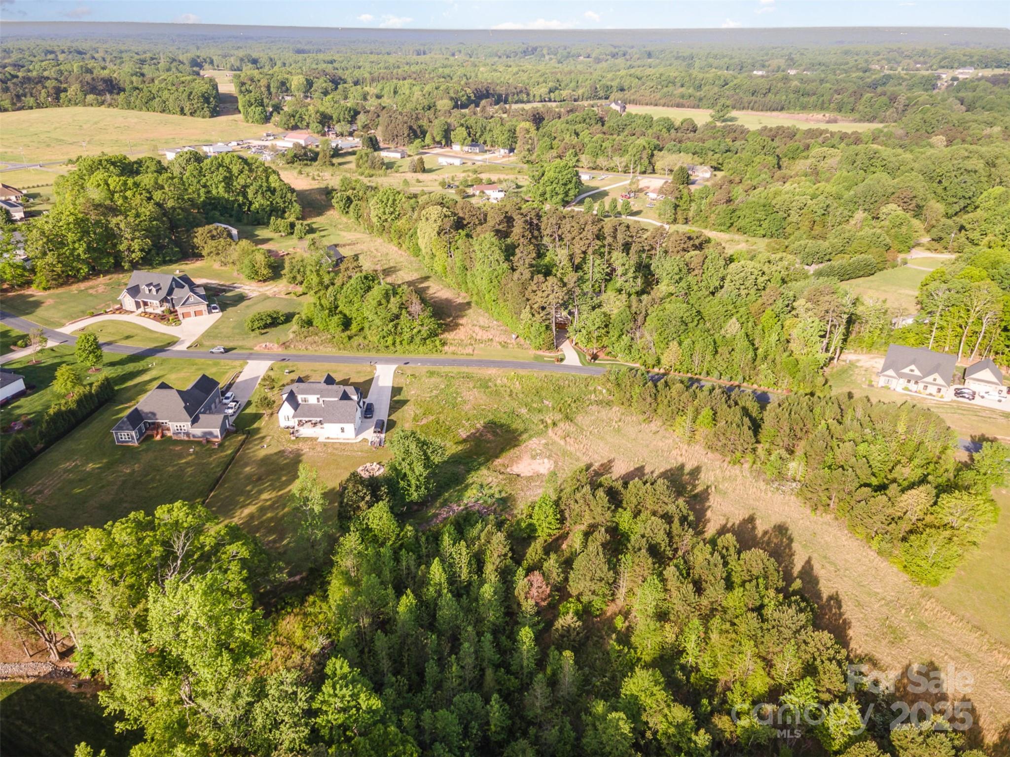 400 Forest View Drive Property Photo 42