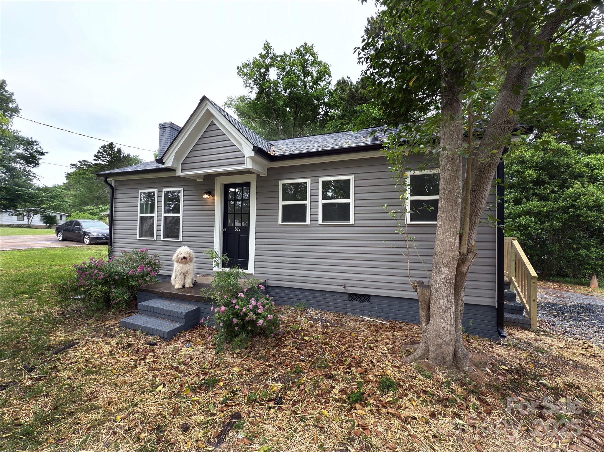 589 Fork Road Property Photo