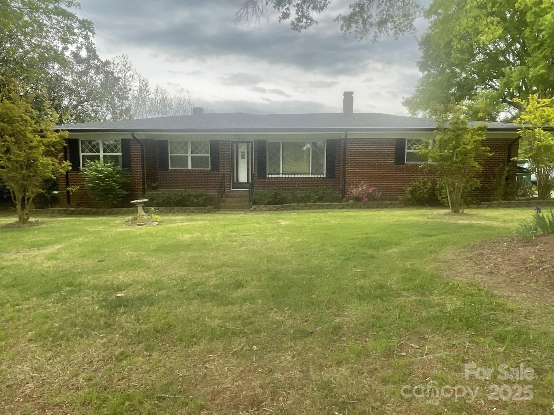 1620 Moss Springs Road Property Photo