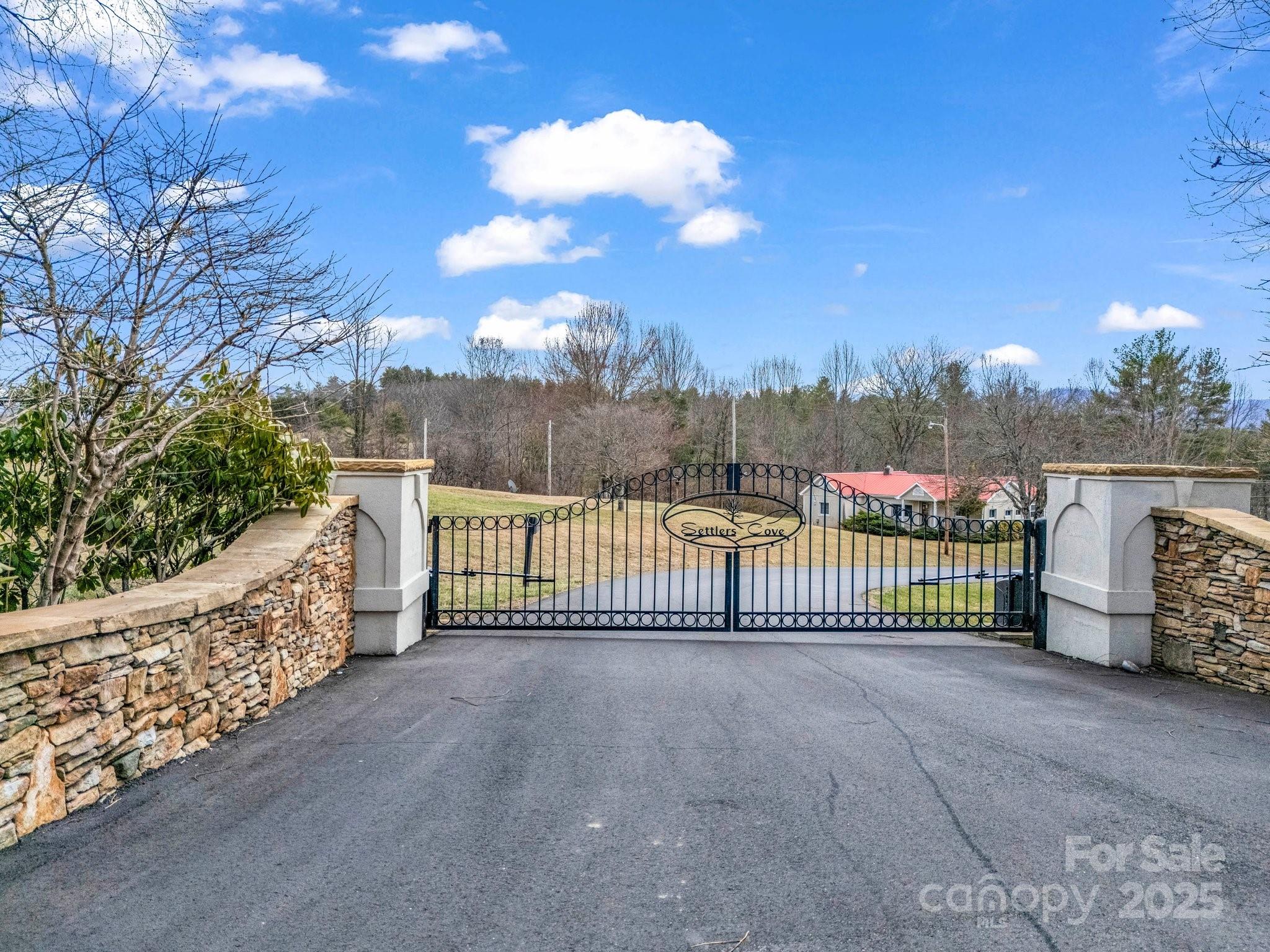 9999 Gabriels Creek Road Property Photo