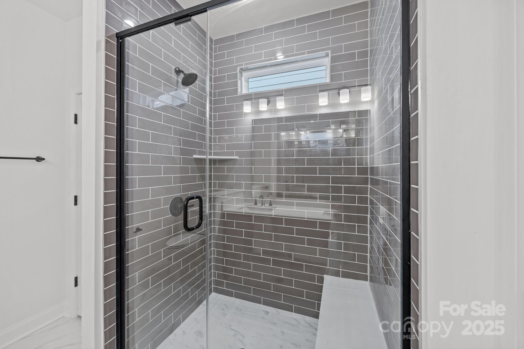 124 Canary Lane 7 Property Photo 11