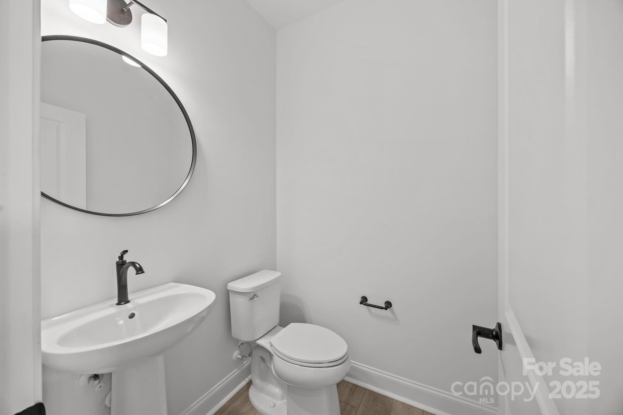 124 Canary Lane 7 Property Photo 14