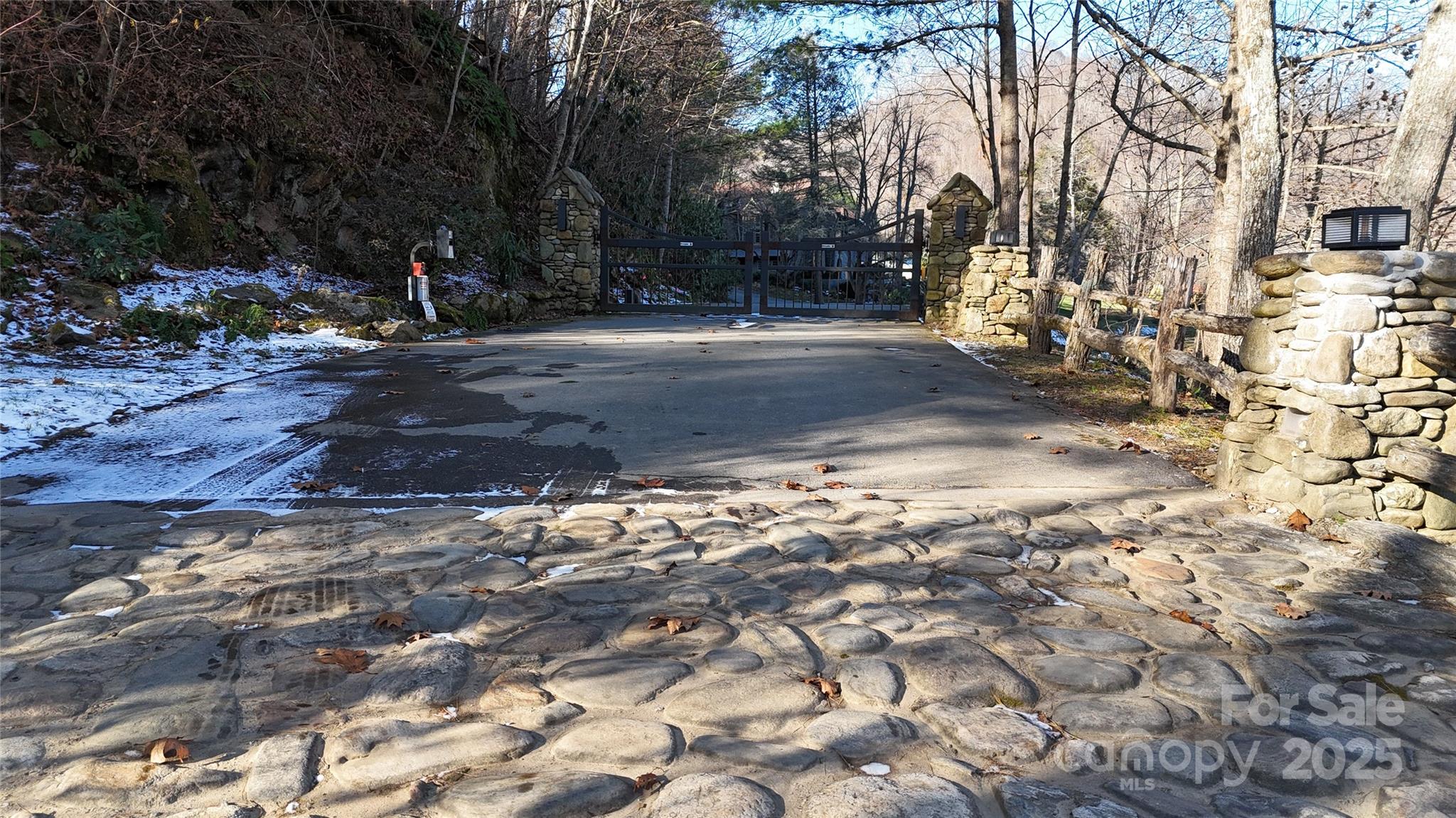 26 Hawthorne Draw Trail Property Photo 5